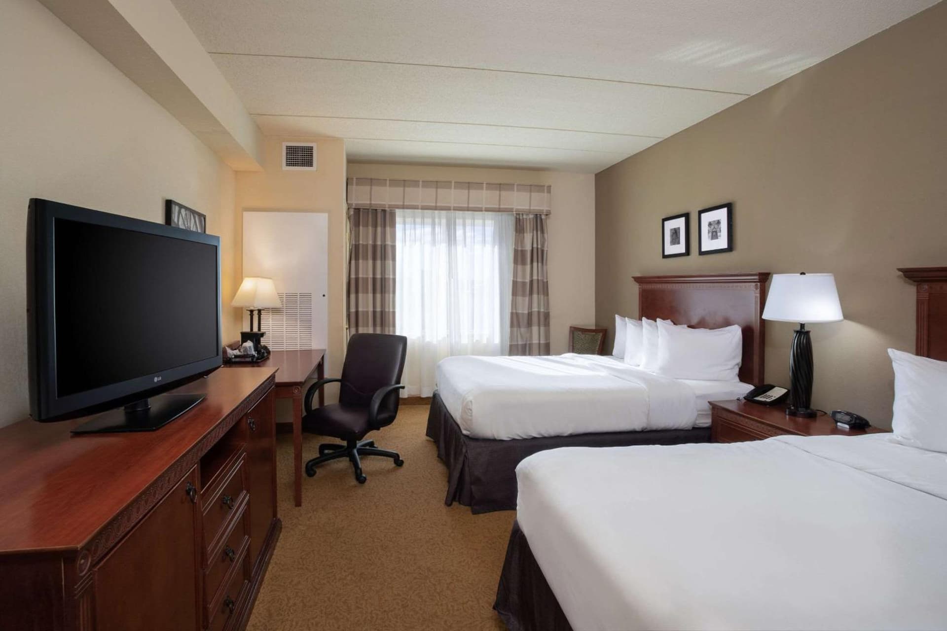 Country Inn & Suites by Radisson, Buffalo South I-90, NY gallery photo in West Seneca — image 22