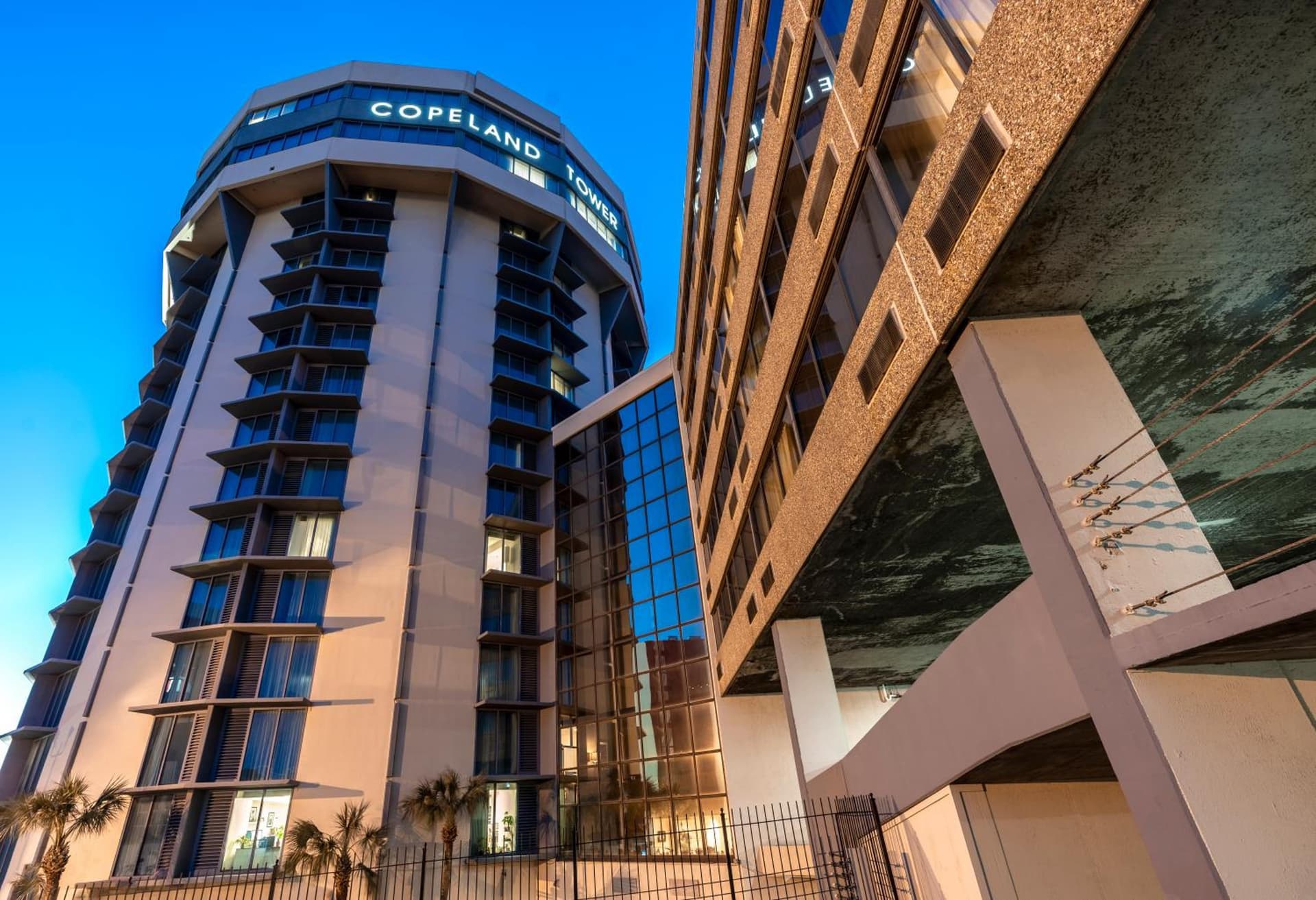 Comfort Inn & Suites At Copeland Tower — hotel in Metairie, Louisiana