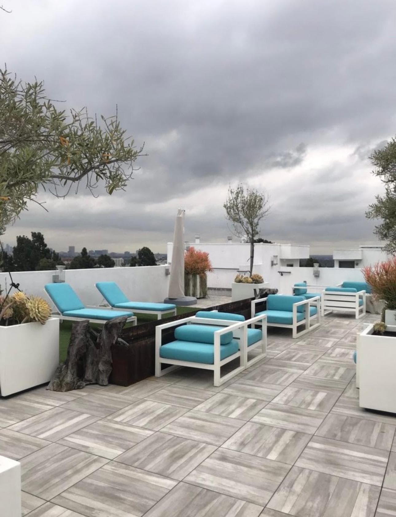 Luxury designed loft hotel 1 bedroom in Hollywood featured exterior or lobby in Los Angeles, CA — similar hotel