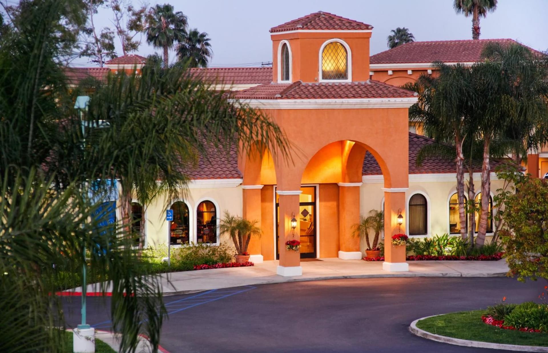 Cortona Inn and Suites Anaheim Resort gallery photo in Anaheim, CA — image 17