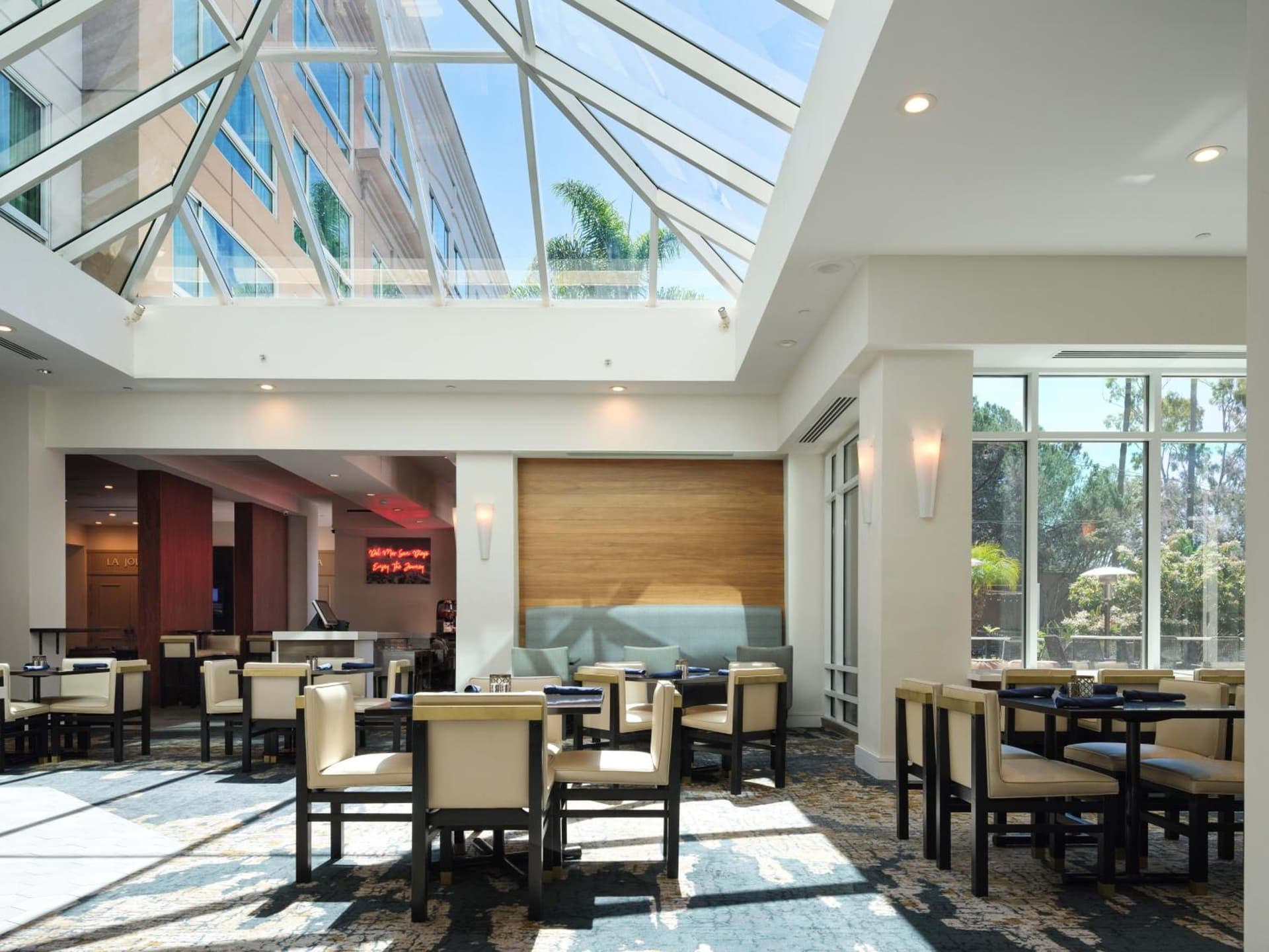 DoubleTree by Hilton San Diego Del Mar gallery photo in San Diego, CA — image 10