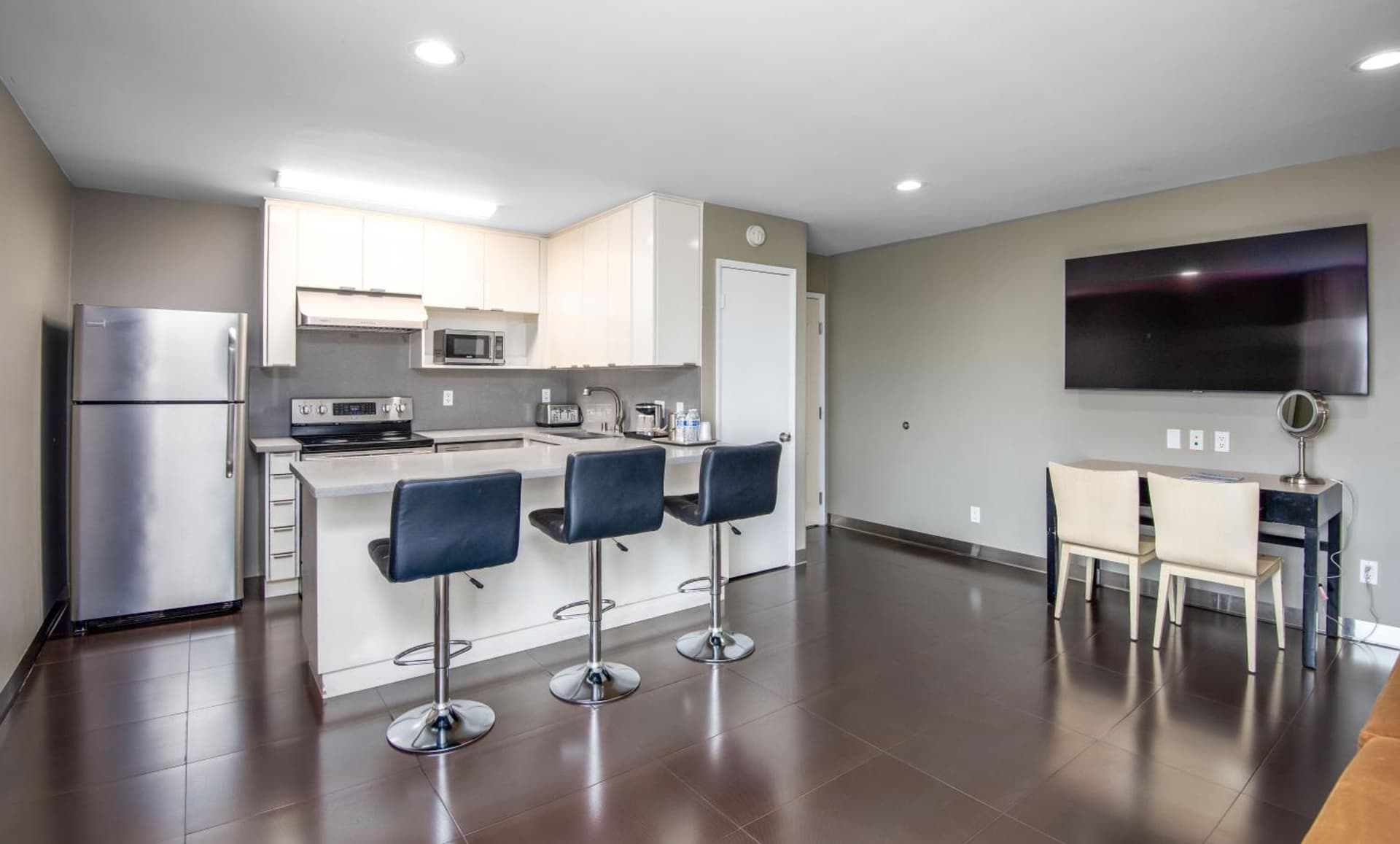 Grandview Inn gallery photo in Hermosa Beach, CA — image 19