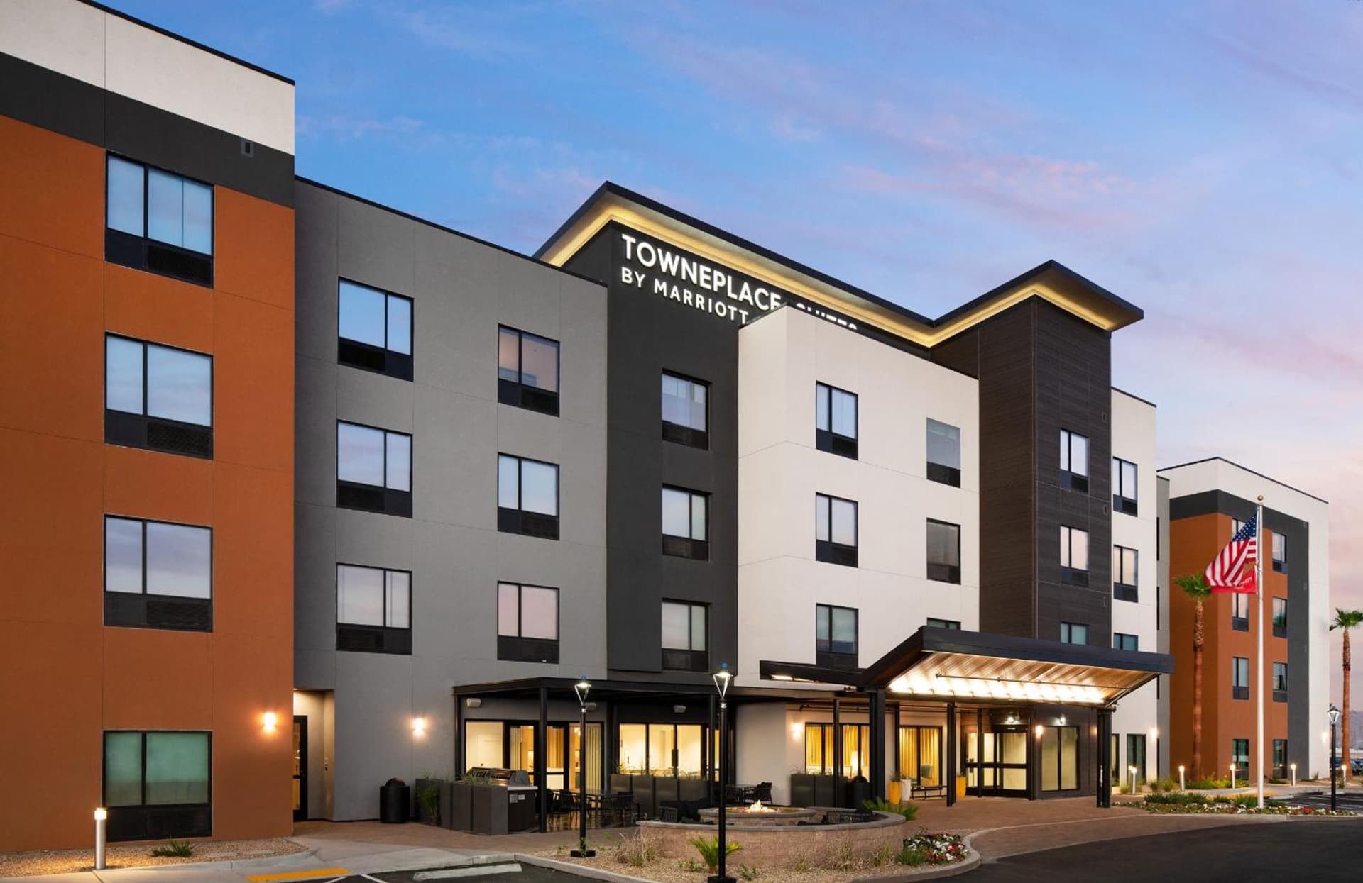 TownePlace Suites by Marriott Las Vegas North I-15 interior in Las Vegas, NV — gallery photo 2