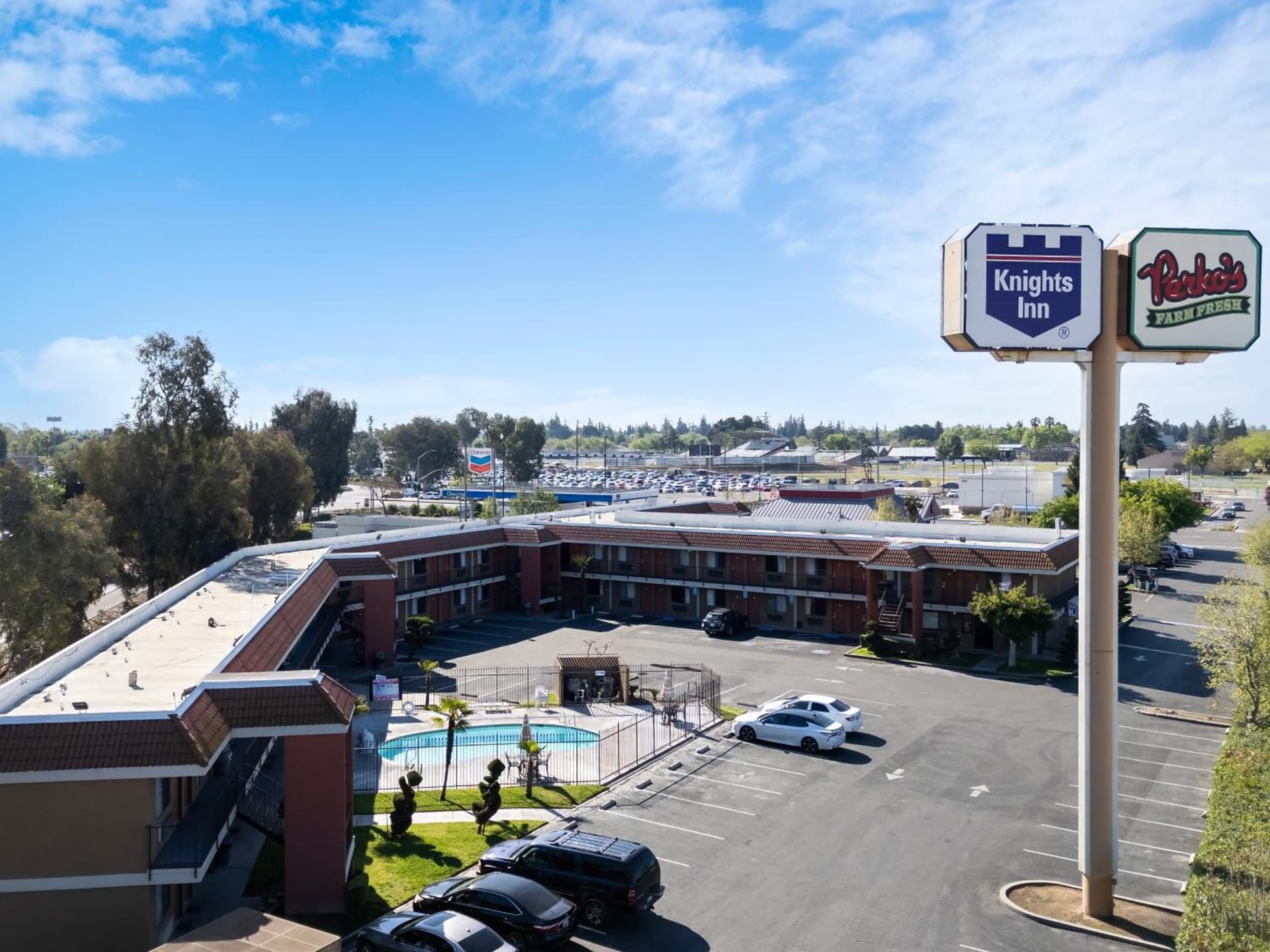 Knights Inn Madera featured exterior or lobby in Madera, CA — similar hotel