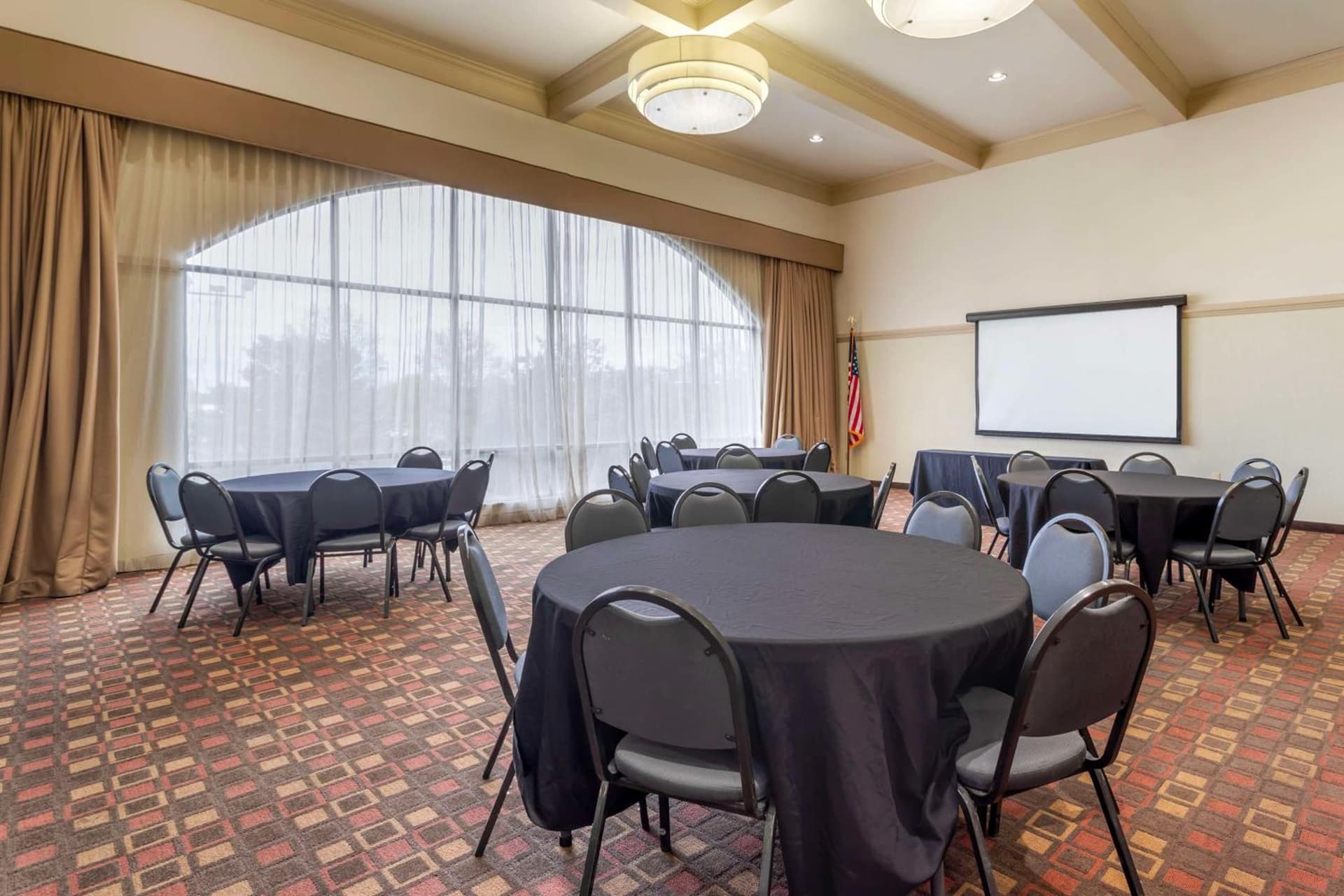 Best Western Plus Knoxville Cedar Bluff gallery photo in Knoxville, TN — image 34