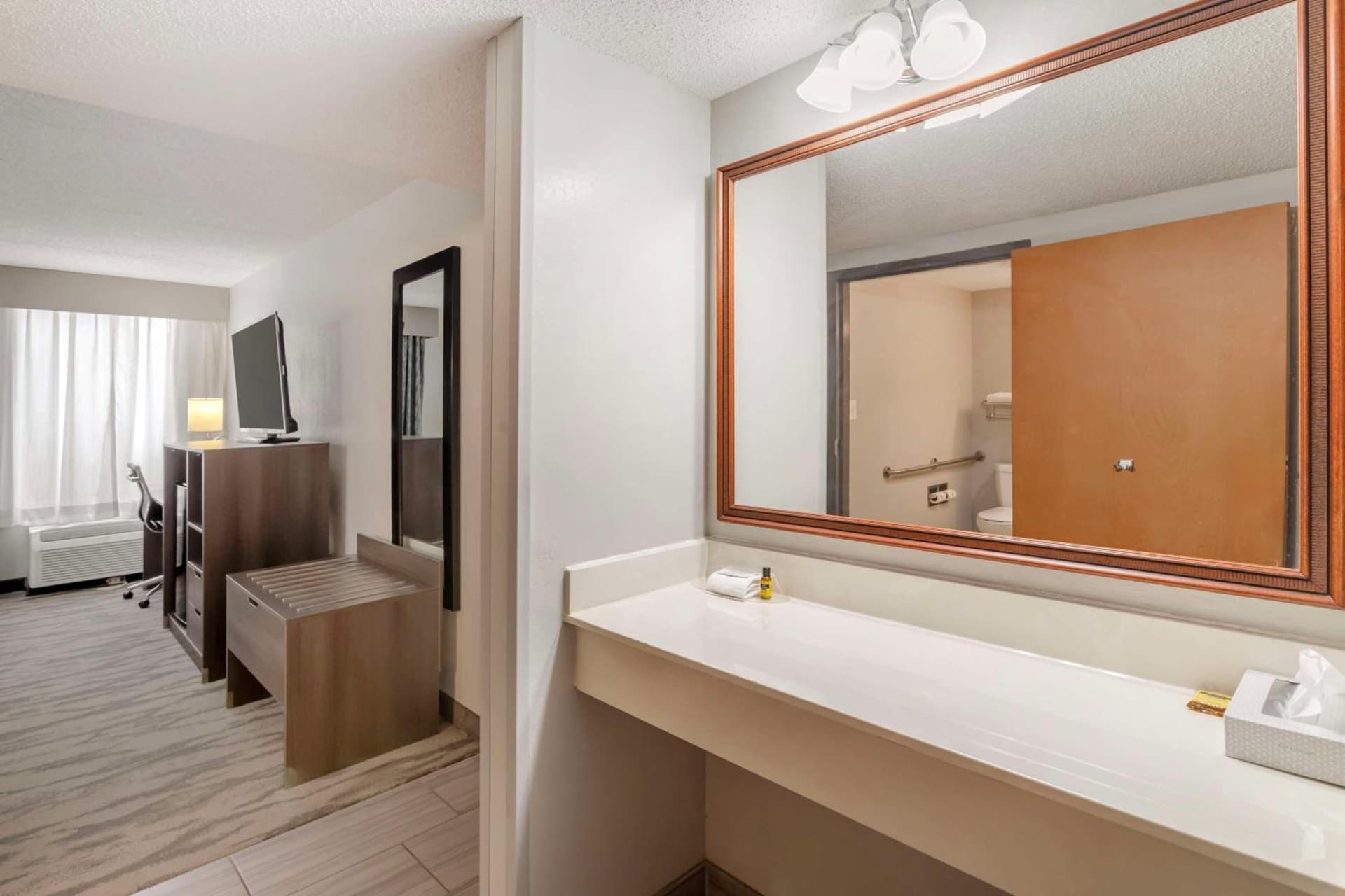 Best Western Plus Knoxville Cedar Bluff gallery photo in Knoxville, TN — image 25