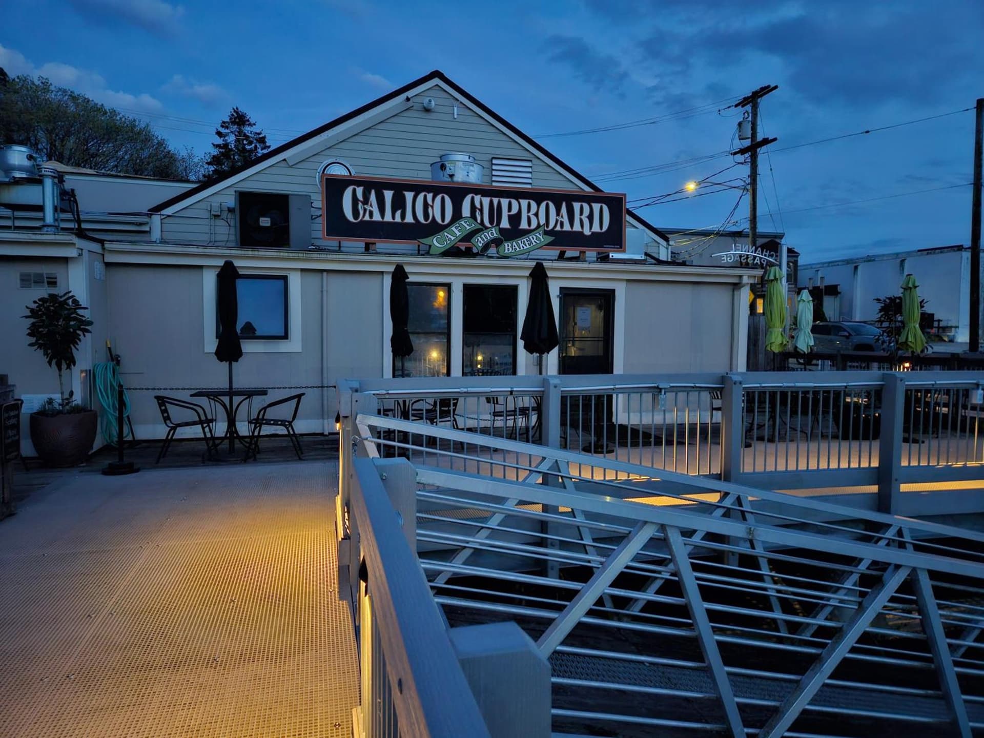 Hotel Planter gallery photo in La Conner, WA — image 92