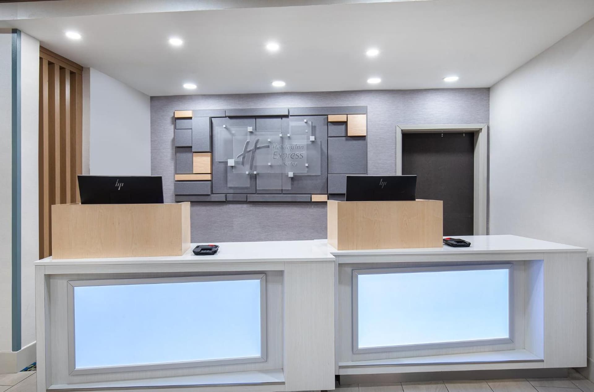 Holiday Inn Express Hotel & Suites Birmingham - Inverness 280 by IHG gallery photo in Birmingham, AL — image 15
