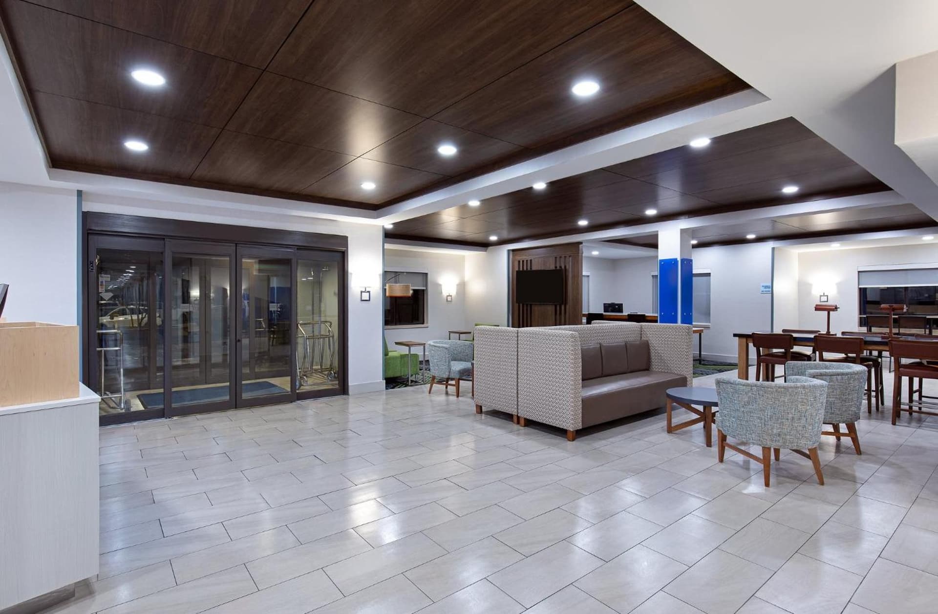 Holiday Inn Express Hotel & Suites Birmingham - Inverness 280 by IHG gallery photo in Birmingham, AL — image 40