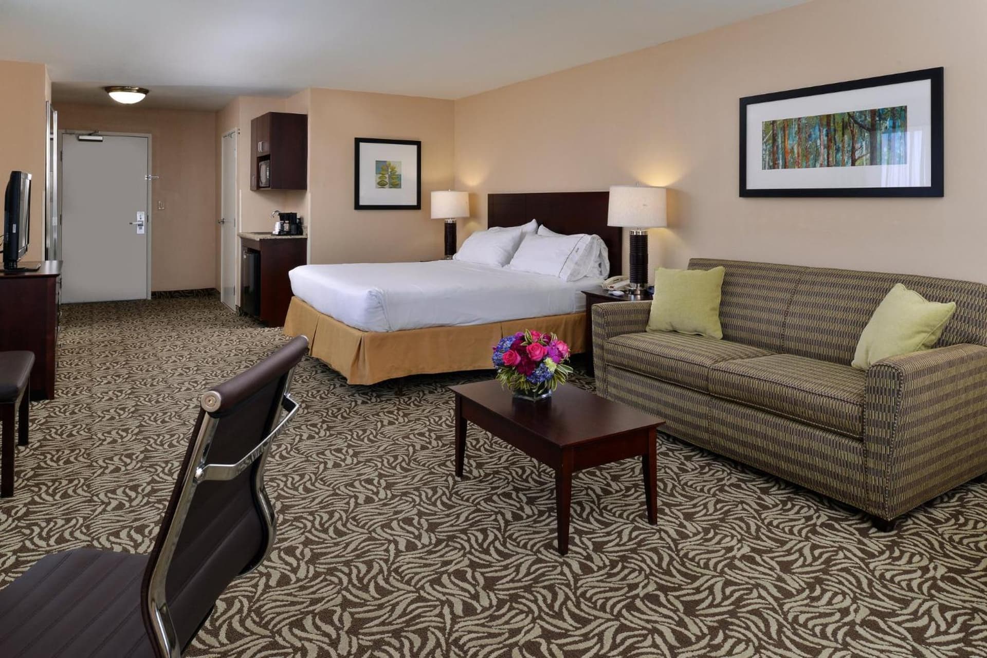 Holiday Inn Express Fresno River Park Highway 41 by IHG gallery photo in Fresno, CA — image 5