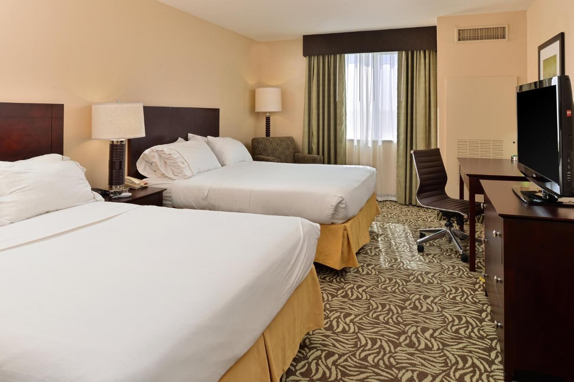 Holiday Inn Express Fresno River Park Highway 41 by IHG gallery photo in Fresno, CA — image 22