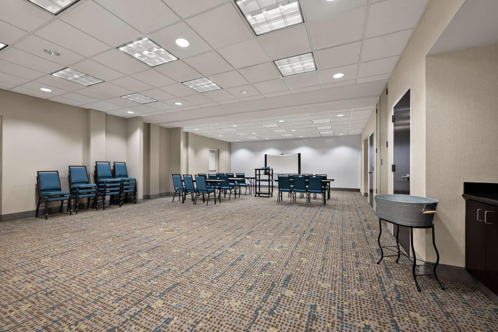 Hampton Inn Birmingham/Leeds gallery photo in Leeds, AL — image 19