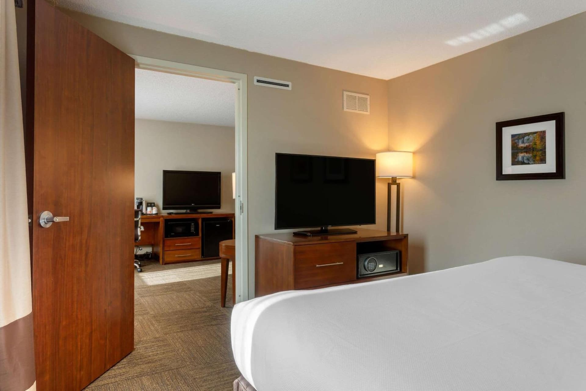 Comfort Inn & Suites Presidential gallery photo in Little Rock, AR — image 36