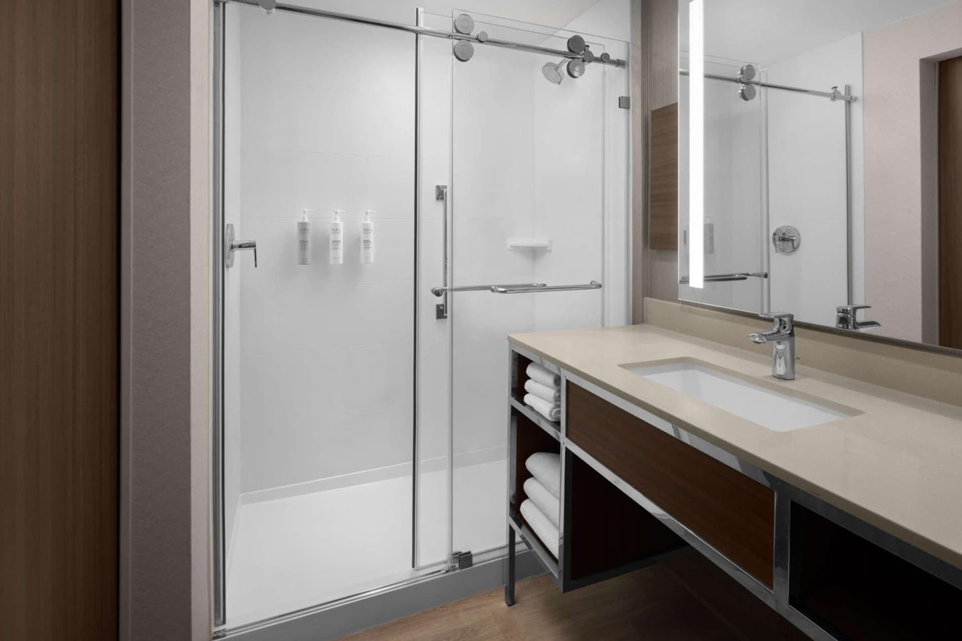 Hilton Garden Inn Grand Prairie At EpicCentral gallery photo in Grand Prairie, TX — image 9