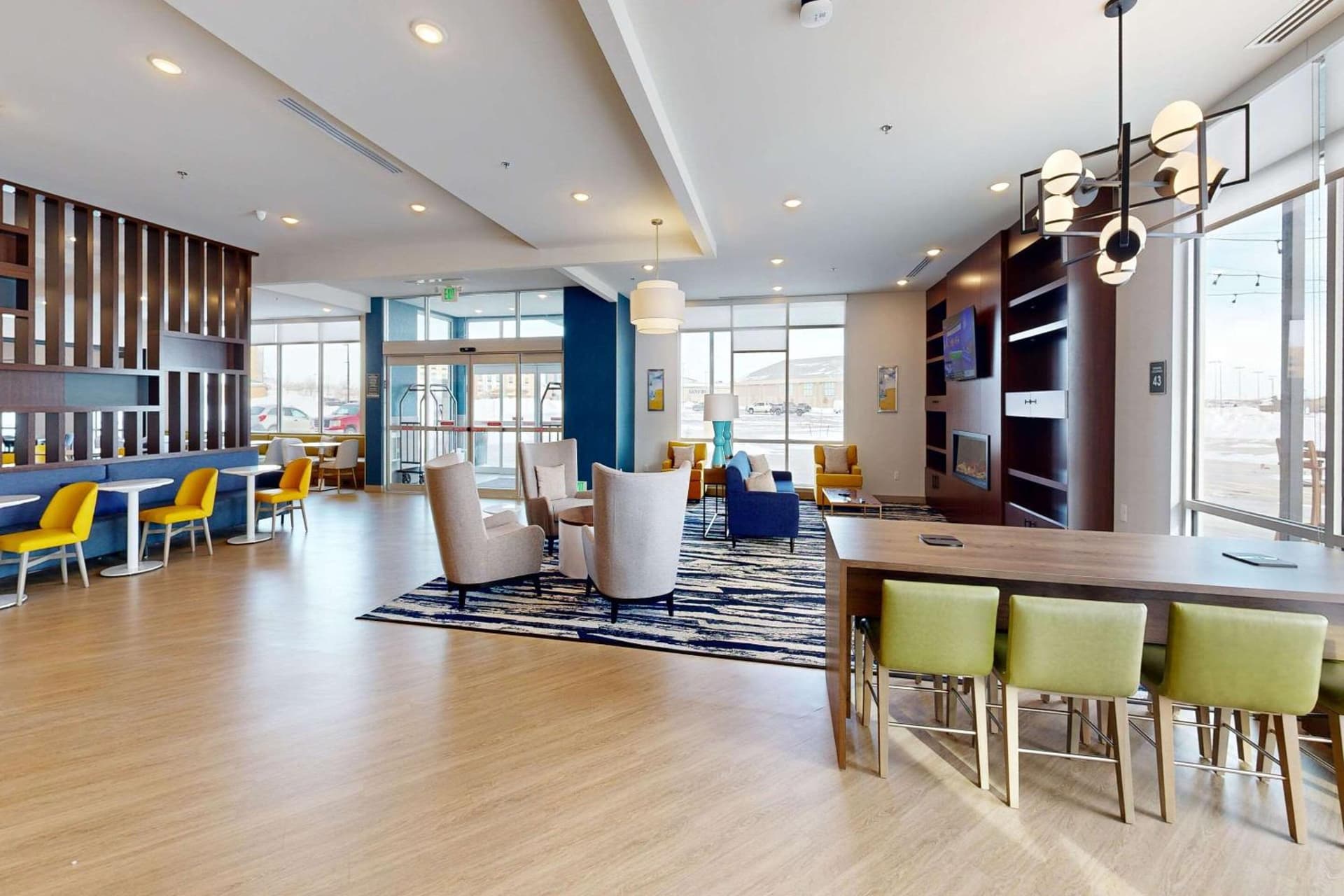 Comfort Inn & Suites at Sanford Sports Complex interior in Sioux Falls, SD — gallery photo 2