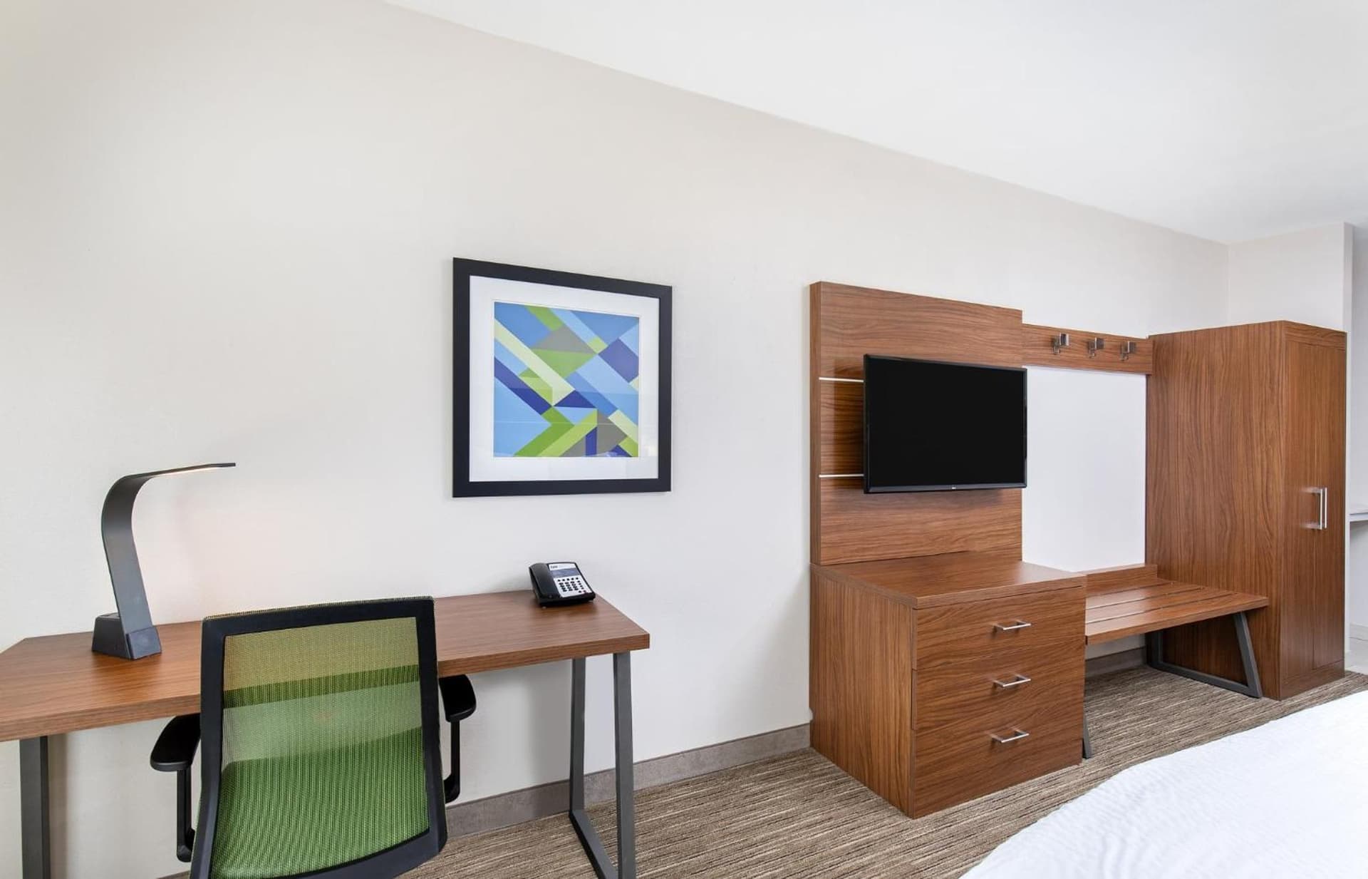 Holiday Inn Express Hotel & Suites Birmingham - Inverness 280 by IHG gallery photo in Birmingham, AL — image 13