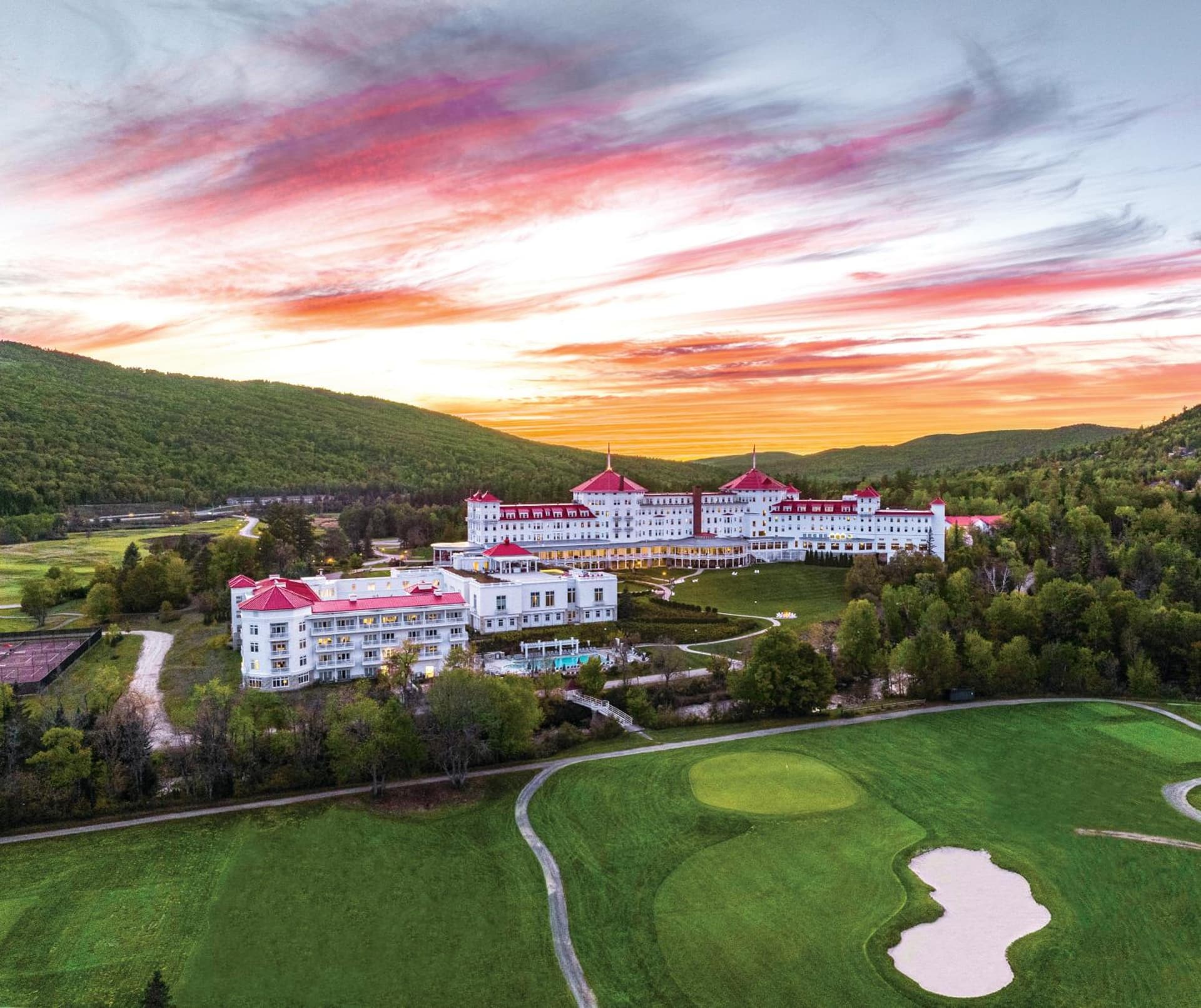 Omni Mount Washington Resort & Spa interior in Bretton Woods — gallery photo 2