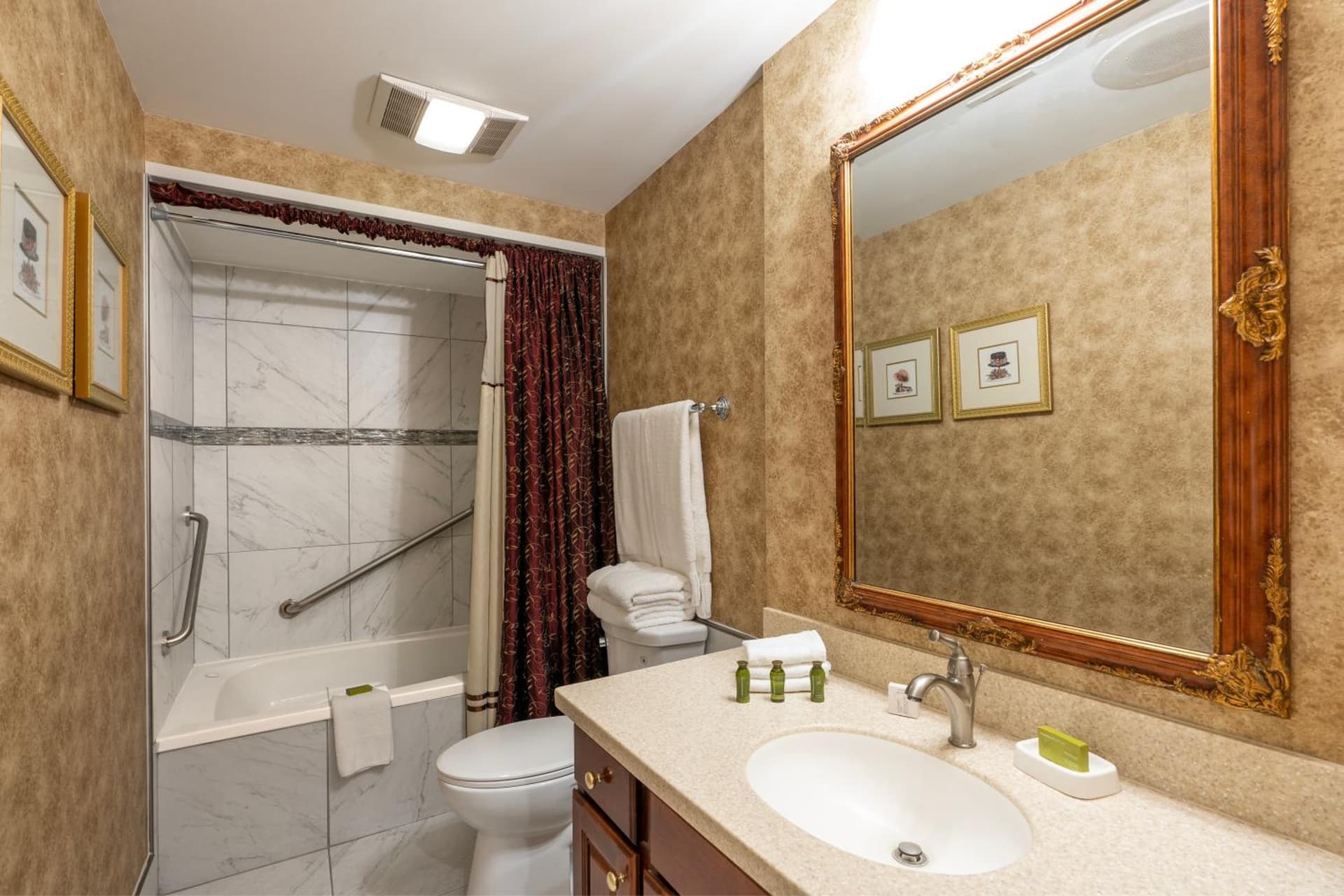 Quarter House Suites gallery photo in New Orleans, LA — image 9