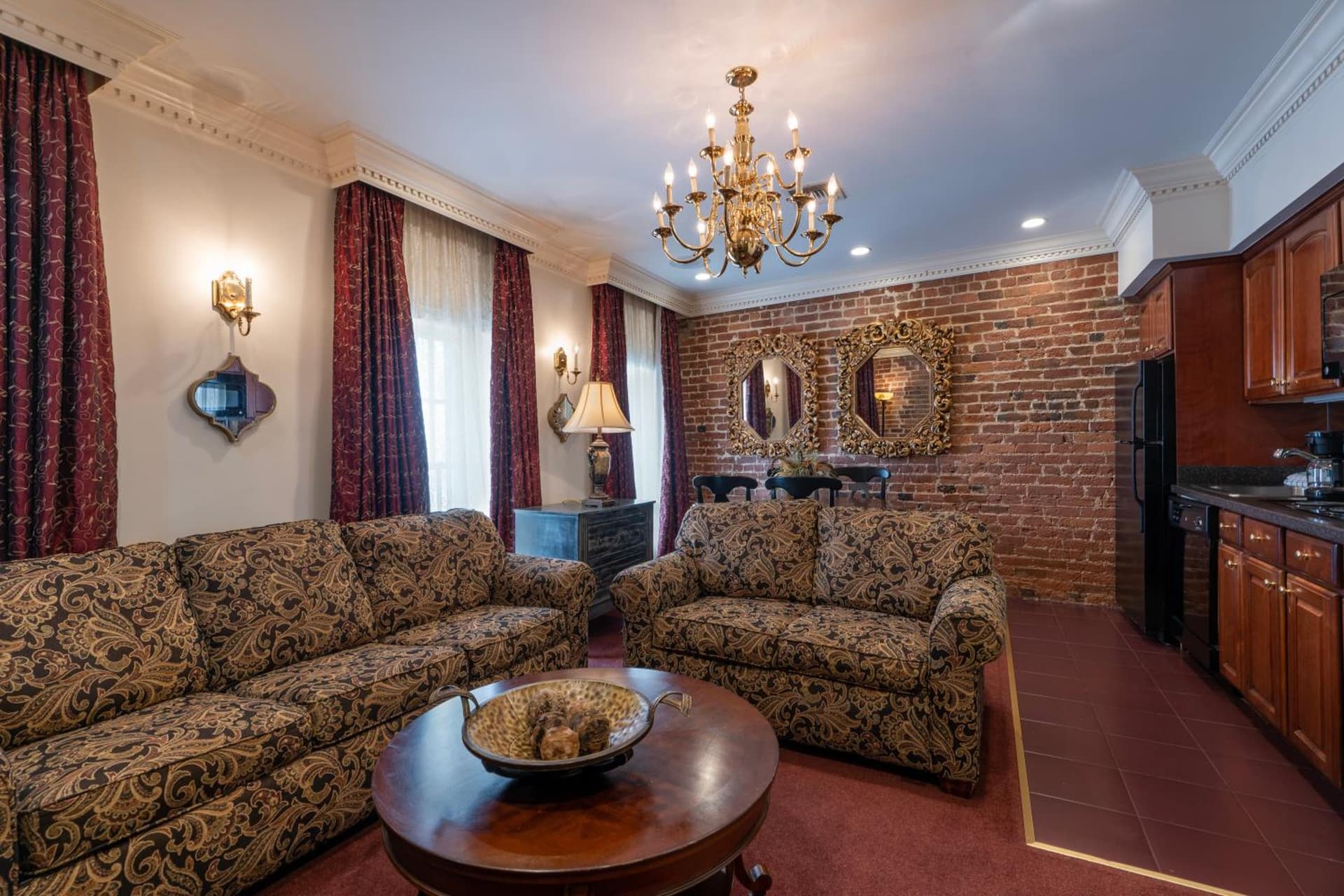 Quarter House Suites gallery photo in New Orleans, LA — image 29