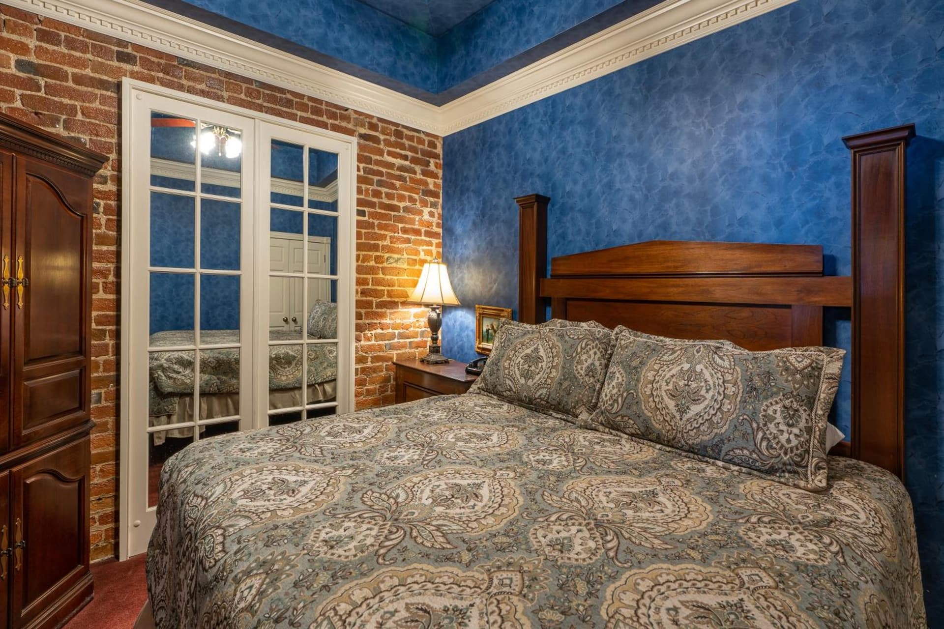 Quarter House Suites gallery photo in New Orleans, LA — image 10
