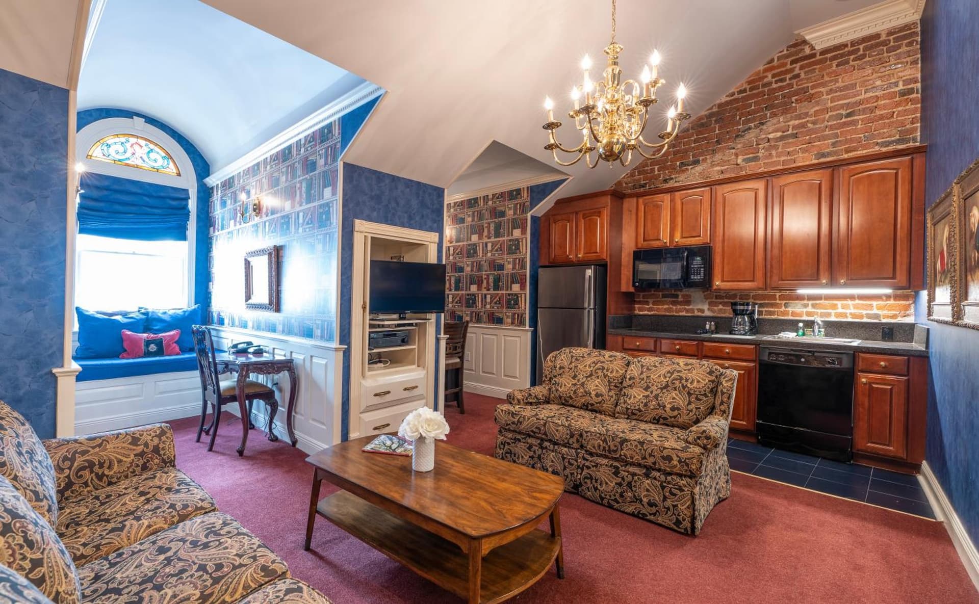 Quarter House Suites gallery photo in New Orleans, LA — image 13
