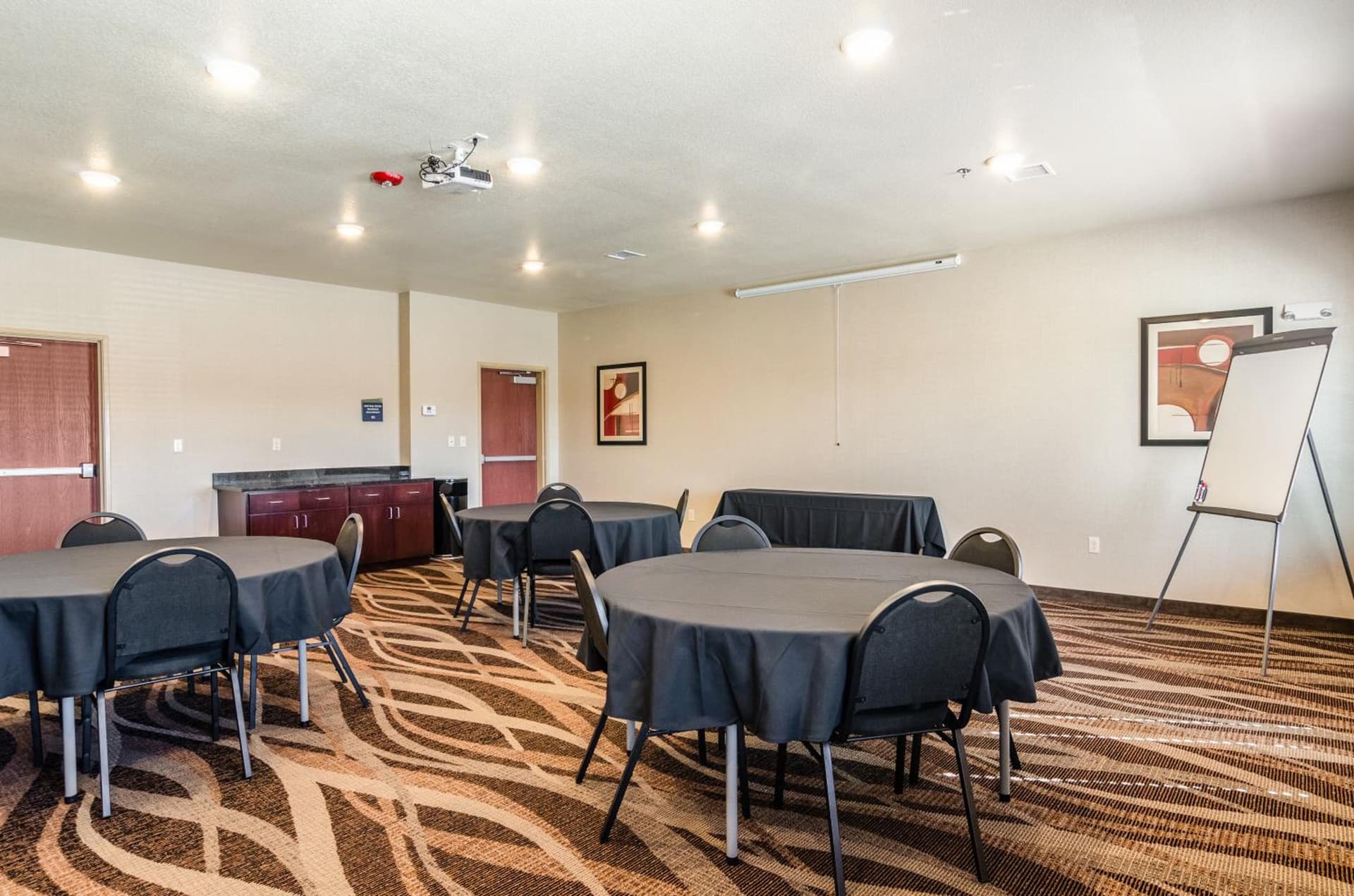 Cobblestone Inn & Suites - Julesburg property views in Julesburg, CO — gallery photo 3