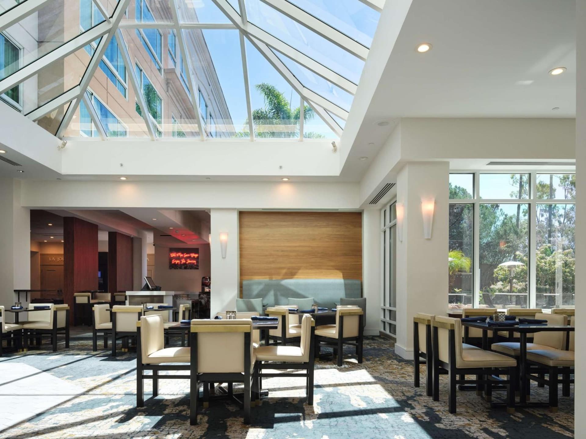 DoubleTree by Hilton San Diego Del Mar gallery photo in San Diego, CA — image 36