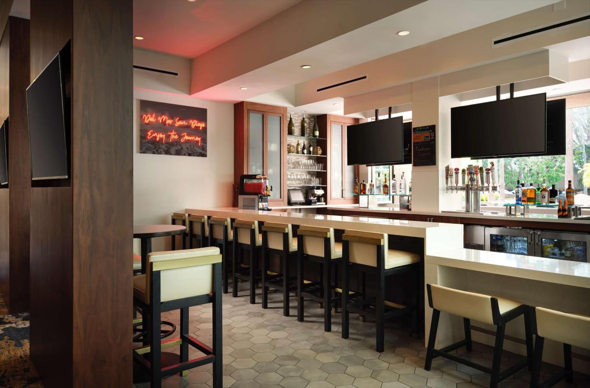 DoubleTree by Hilton San Diego Del Mar gallery photo in San Diego, CA — image 59