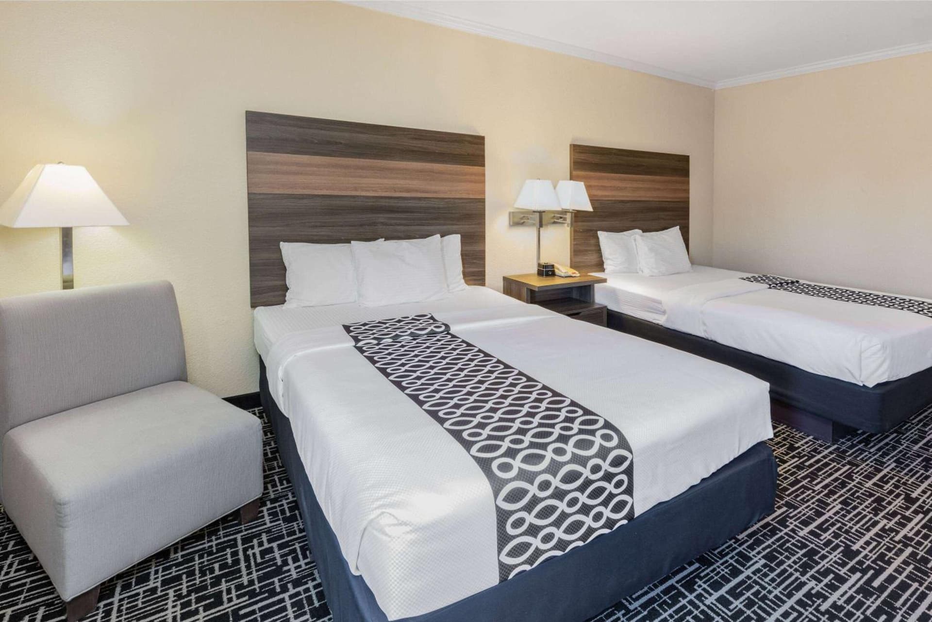 La Quinta by Wyndham Garland Harbor Point gallery photo in Garland, TX — image 27