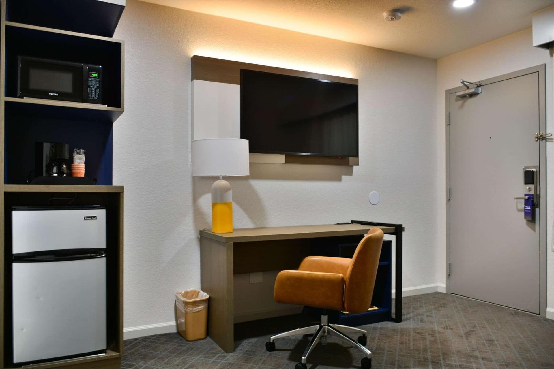 Comfort Inn & Suites Moreno Valley near March Air Reserve Base gallery photo in Moreno Valley, CA — image 45