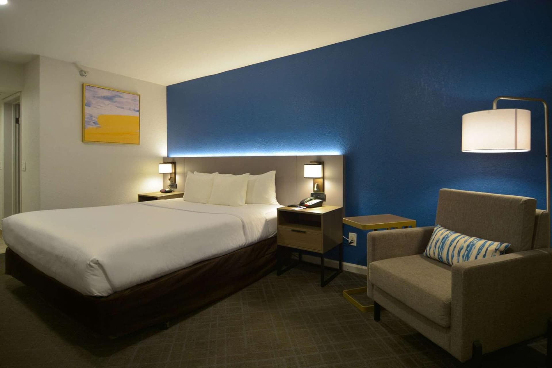 Comfort Inn & Suites Moreno Valley near March Air Reserve Base gallery photo in Moreno Valley, CA — image 61