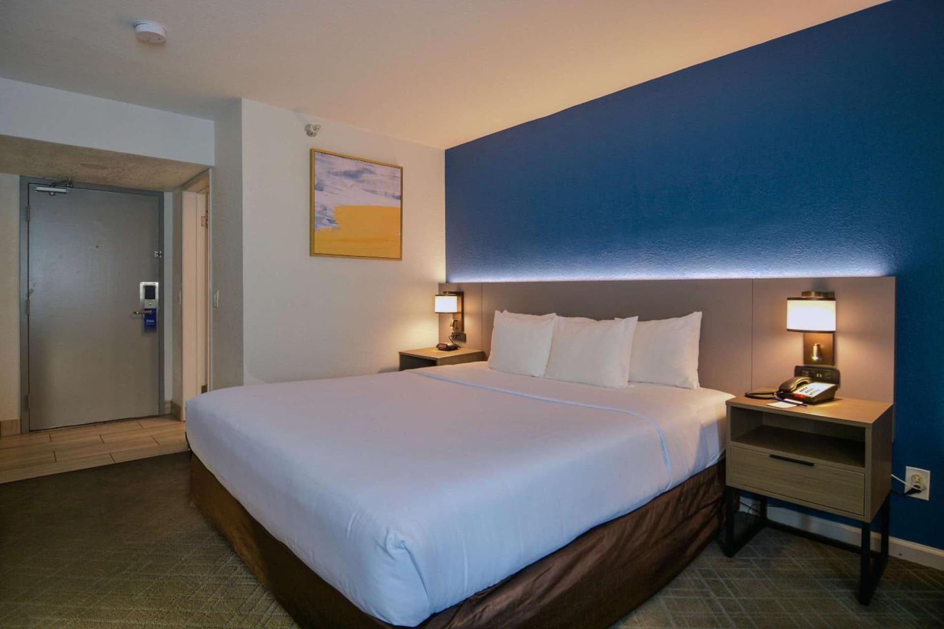 Comfort Inn & Suites Moreno Valley near March Air Reserve Base gallery photo in Moreno Valley, CA — image 30