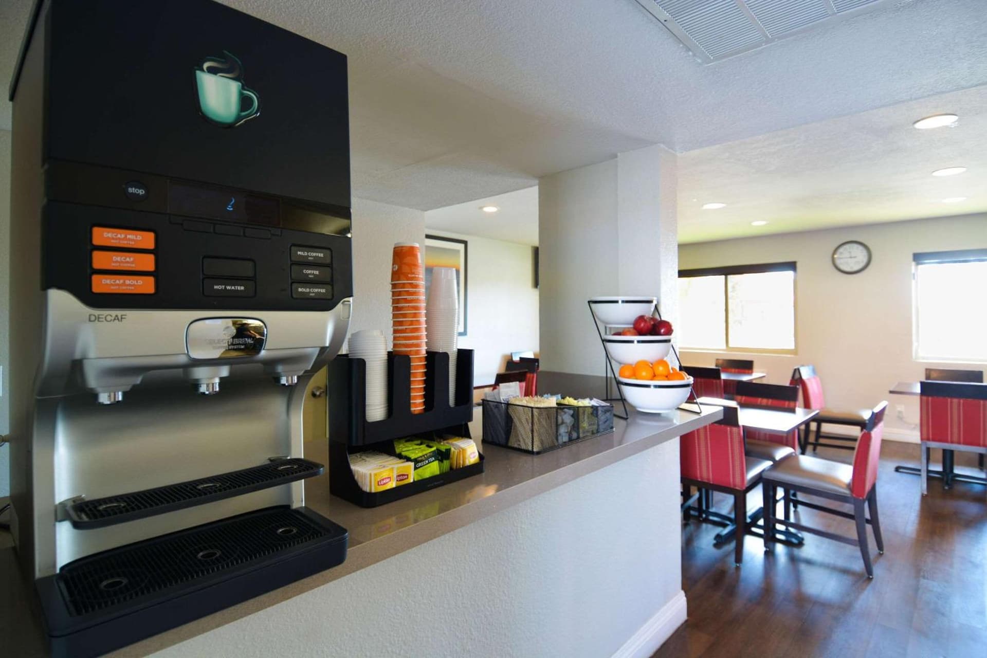 Comfort Inn & Suites Moreno Valley near March Air Reserve Base property views in Moreno Valley, CA — gallery photo 3