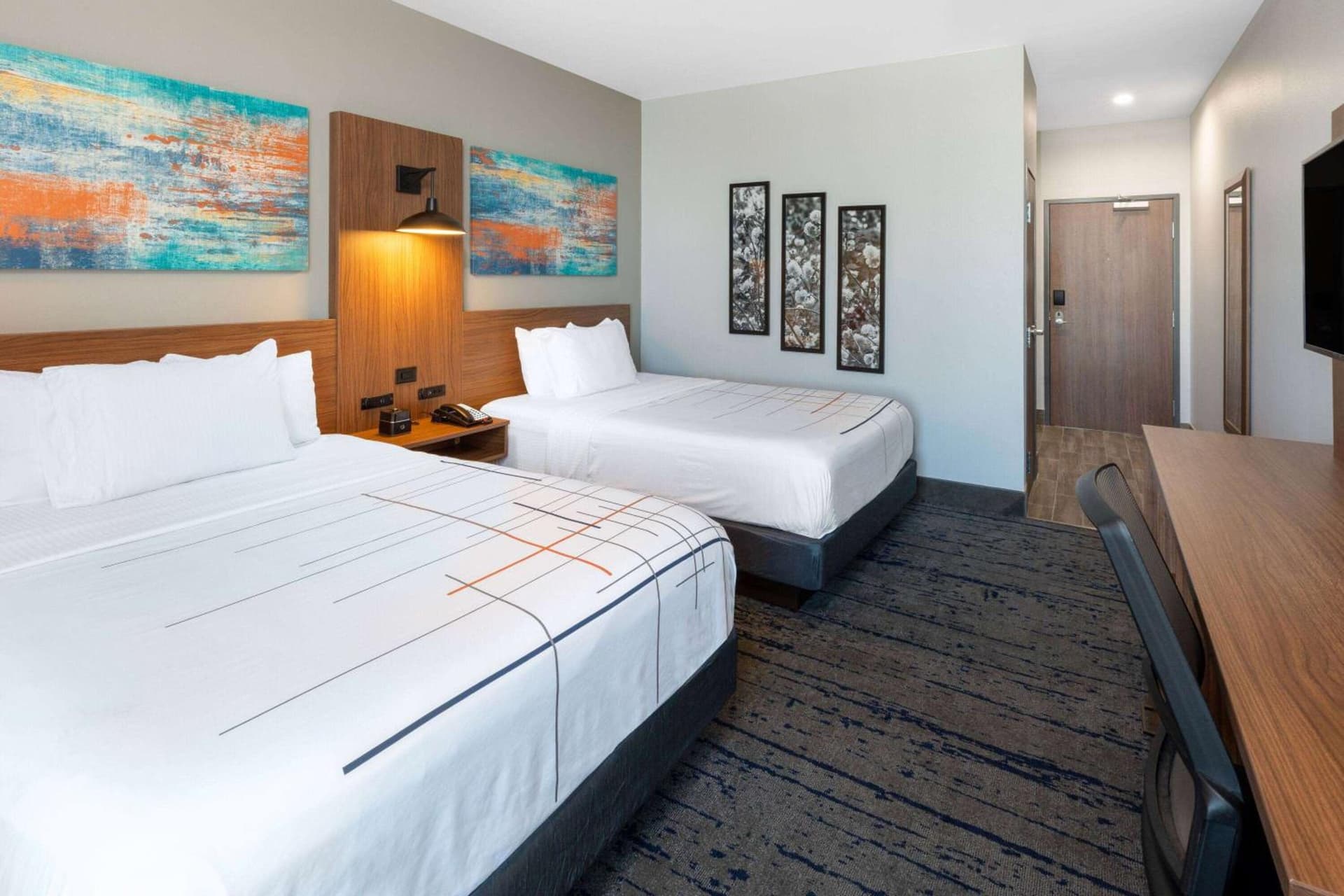 La Quinta Inn & Suites by Wyndham Dallas - Frisco Stadium gallery photo in Frisco, TX — image 27