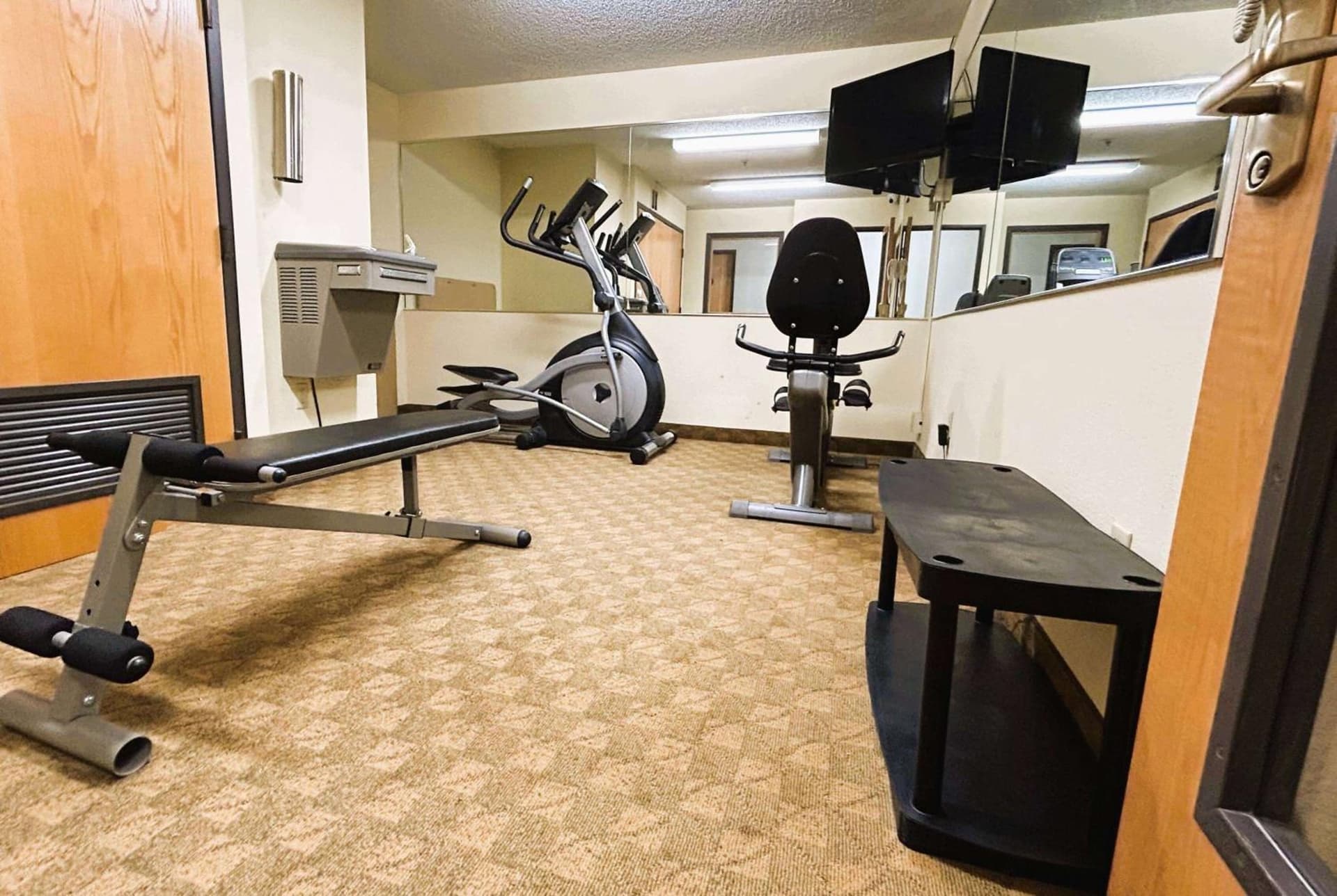 AmericInn by Wyndham Urbana Champaign University Area gallery photo in Champaign, IL — image 8