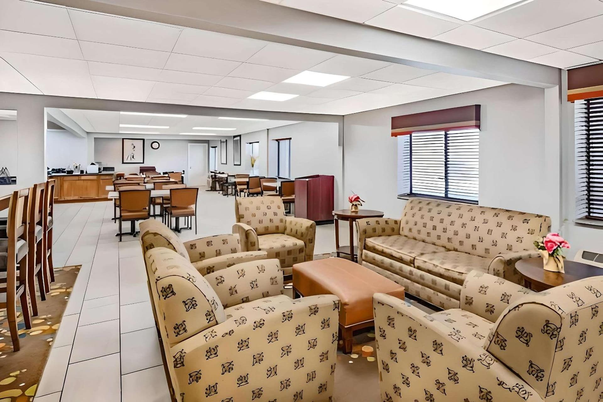 Sleep Inn Champaign North - Urbana interior in Champaign, IL — gallery photo 2