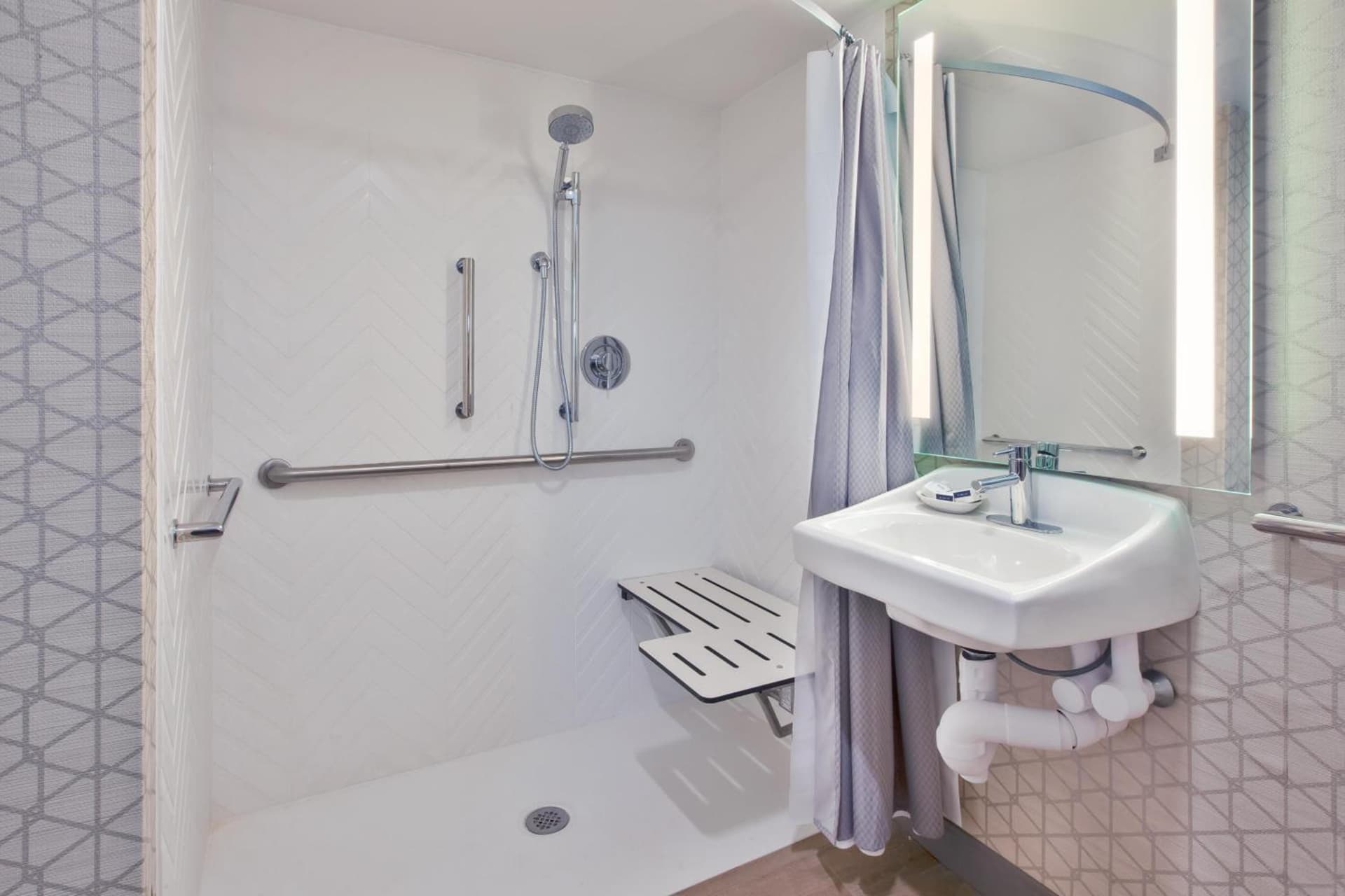 Holiday Inn Va Beach-Oceanside 21st St by IHG gallery photo in Virginia Beach, VA — image 55