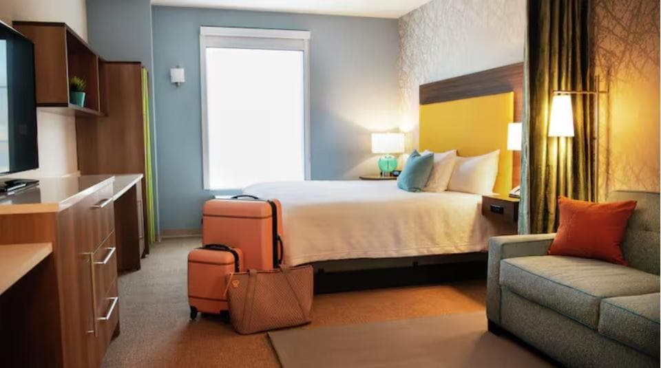 Home2 Suites By Hilton American Canyon Napa Valley interior in American Canyon, CA — gallery photo 2