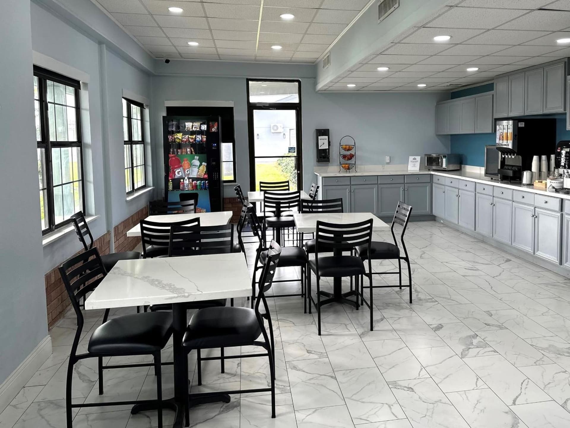 Days Inn by Wyndham Lake Charles gallery photo in Lake Charles, LA — image 12