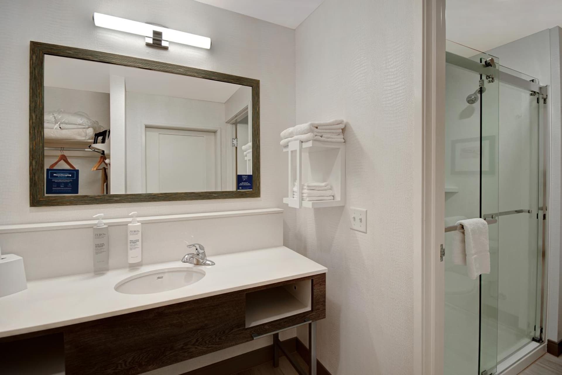 Hampton Inn Queen Creek, AZ interior in Queen Creek, AZ — gallery photo 2