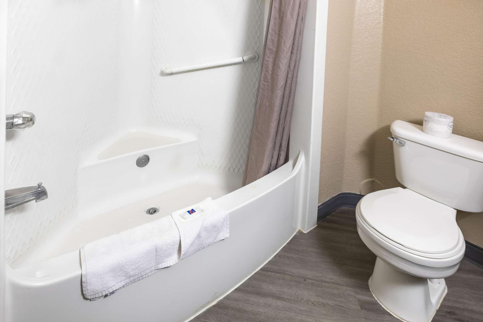 Motel 6-Fort Lupton, CO gallery photo in Fort Lupton, CO — image 62
