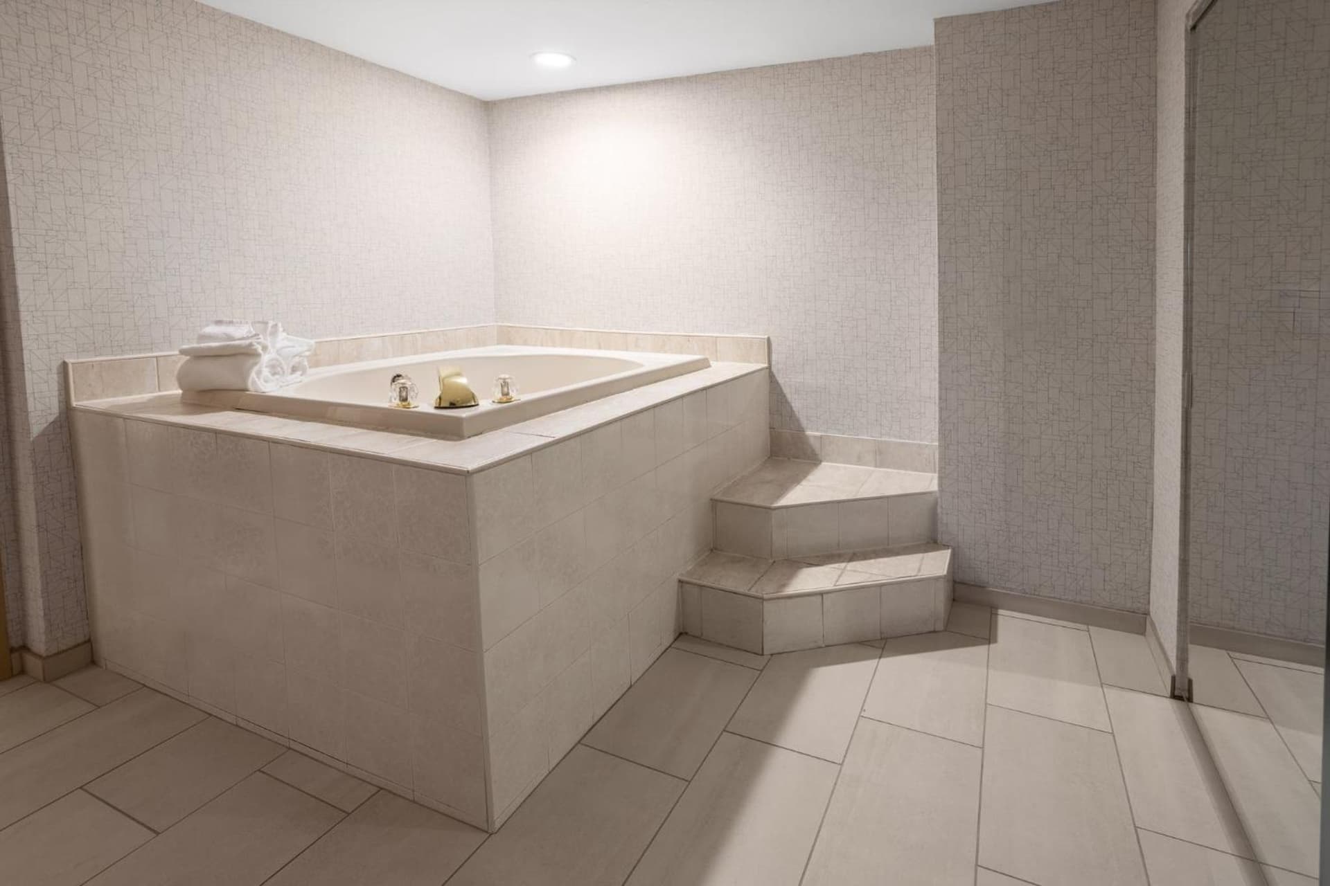 Holiday Inn Express Stony Brook-Long Island by IHG gallery photo in Centereach, NY — image 22