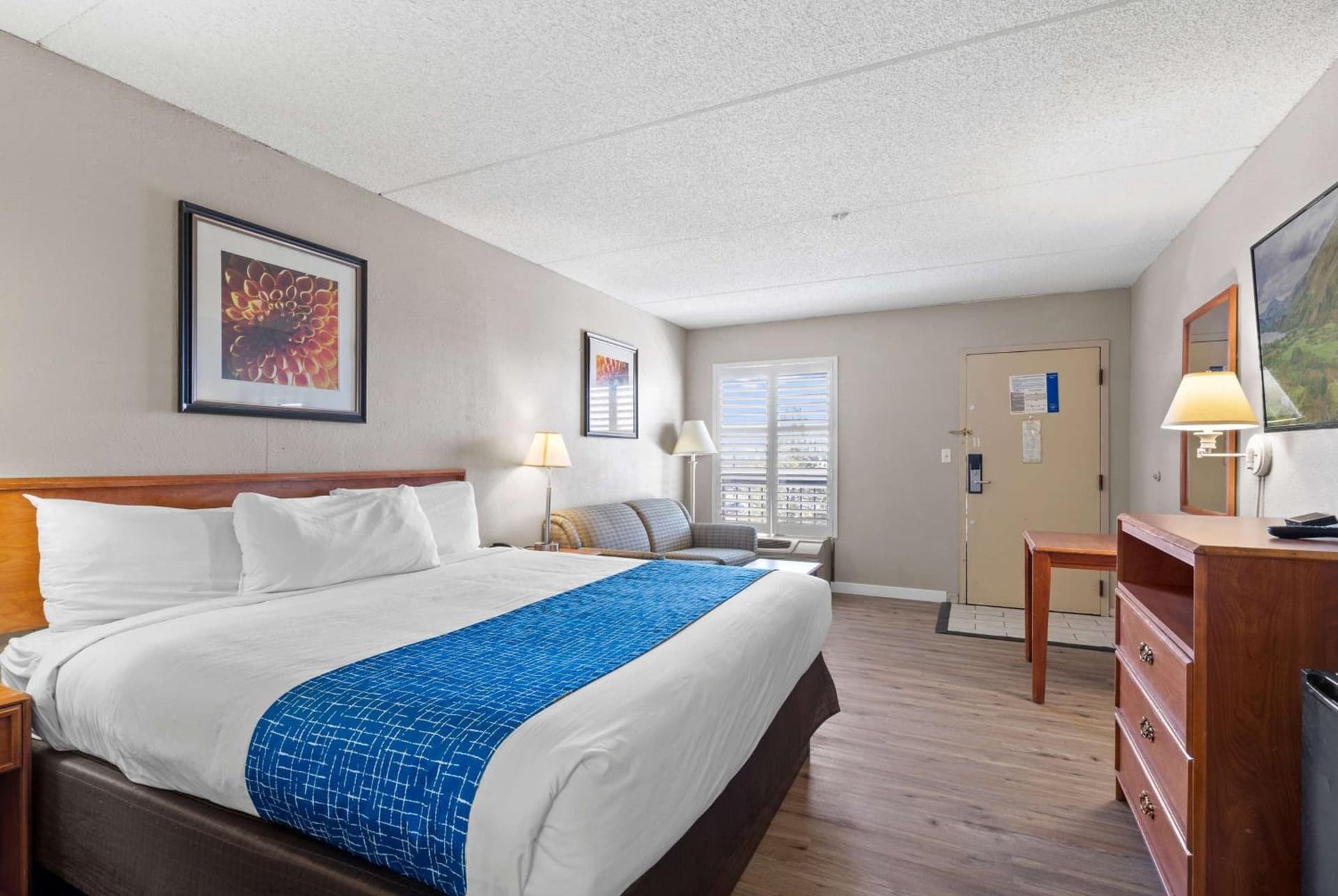 Travelodge by Wyndham Pueblo gallery photo in Pueblo, CO — image 10