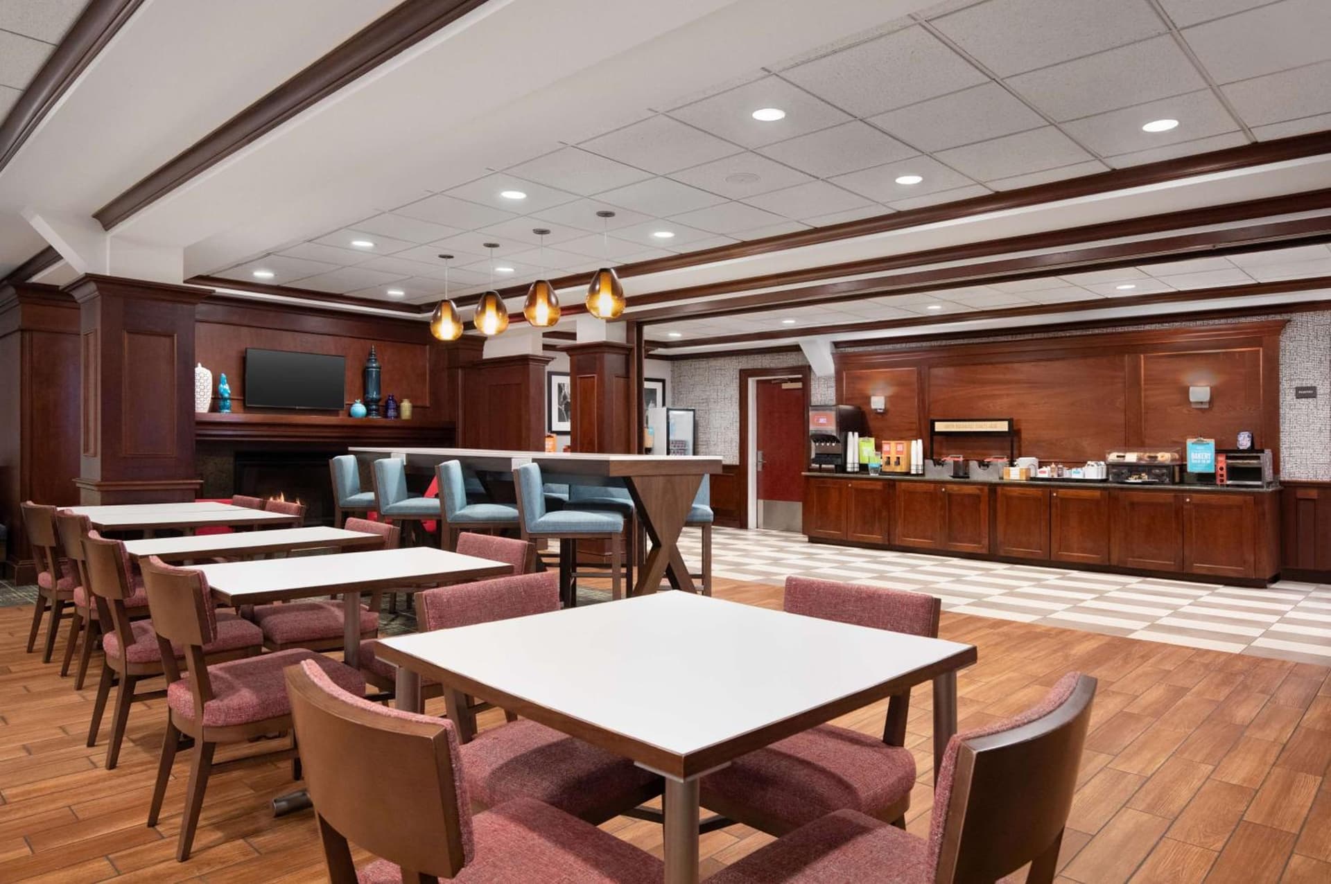 Hampton Inn Long Island-Brookhaven gallery photo in Farmingville, NY — image 26