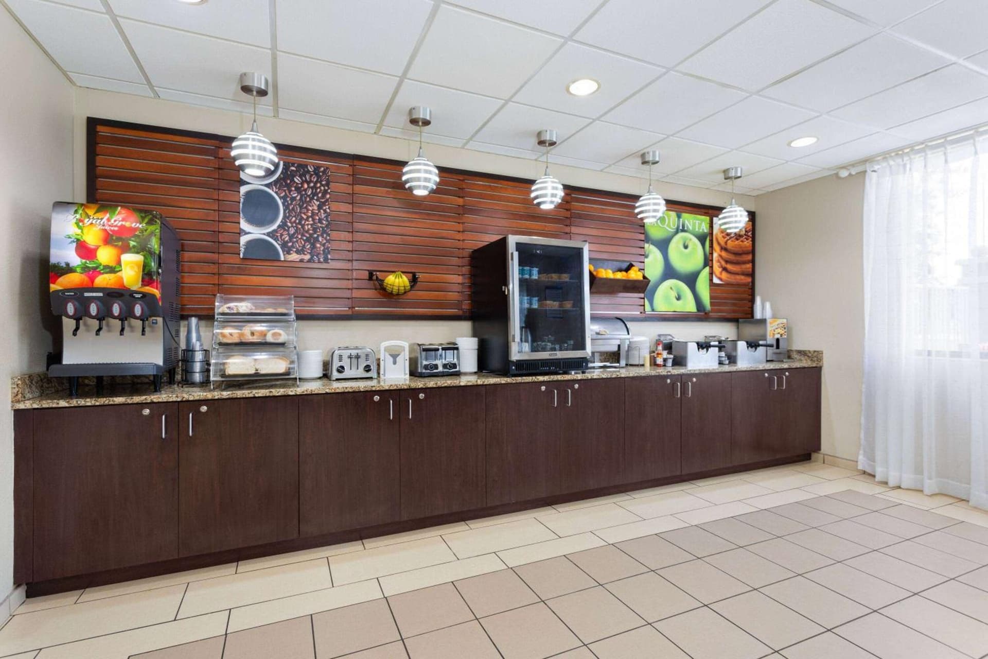 La Quinta by Wyndham Bonita Springs Naples North gallery photo in Bonita Springs, FL — image 22