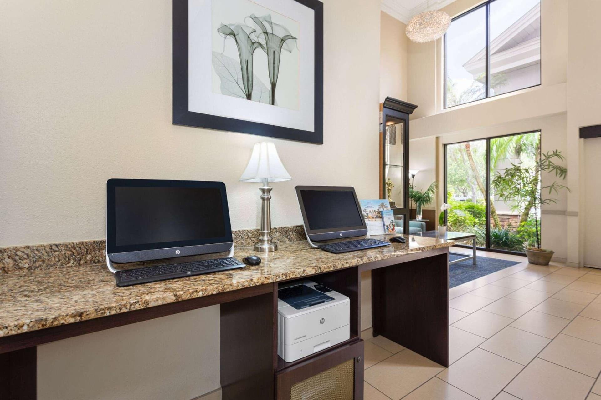 La Quinta by Wyndham Bonita Springs Naples North gallery photo in Bonita Springs, FL — image 11