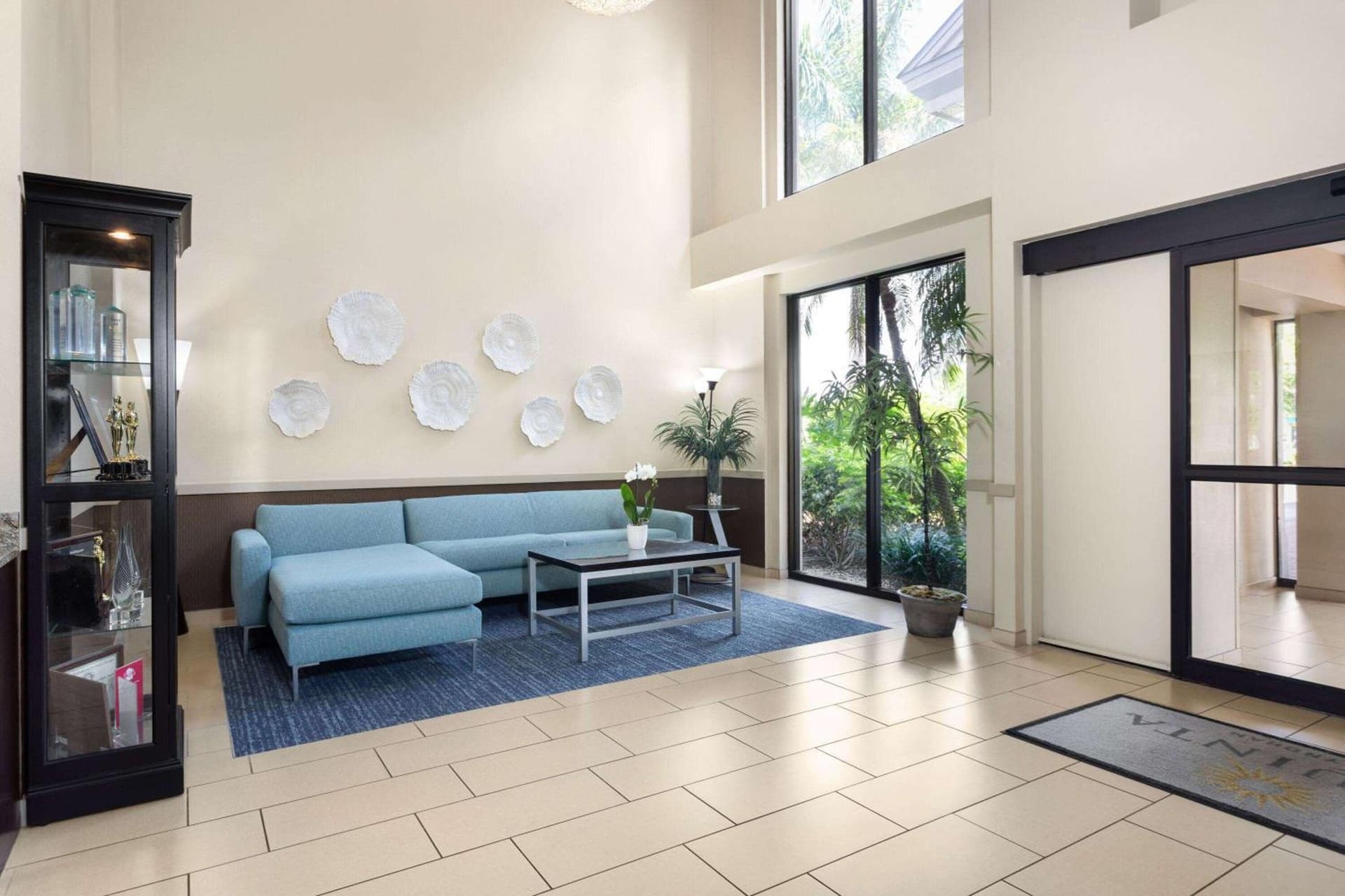 La Quinta by Wyndham Bonita Springs Naples North gallery photo in Bonita Springs, FL — image 16