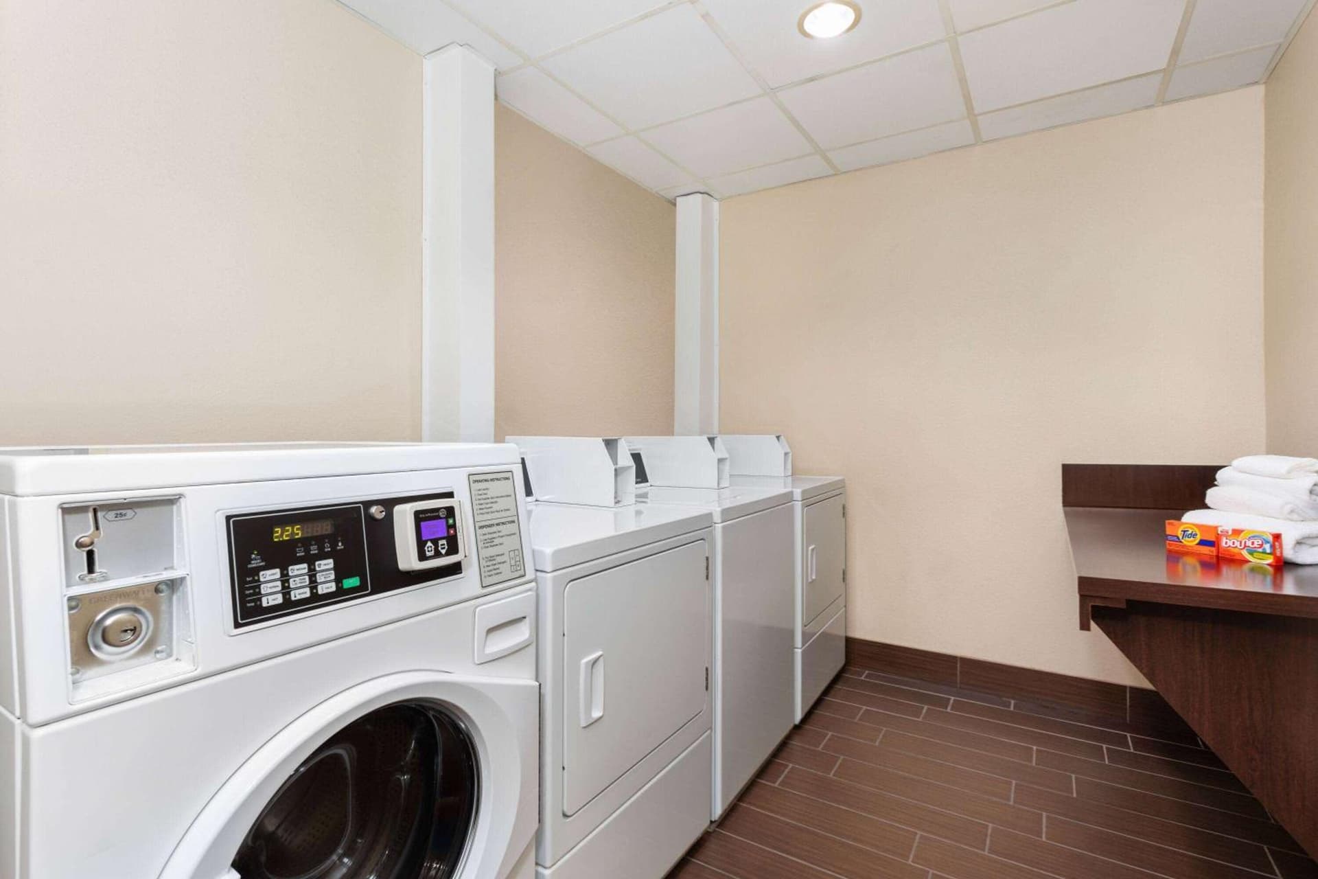 La Quinta by Wyndham Bonita Springs Naples North gallery photo in Bonita Springs, FL — image 17