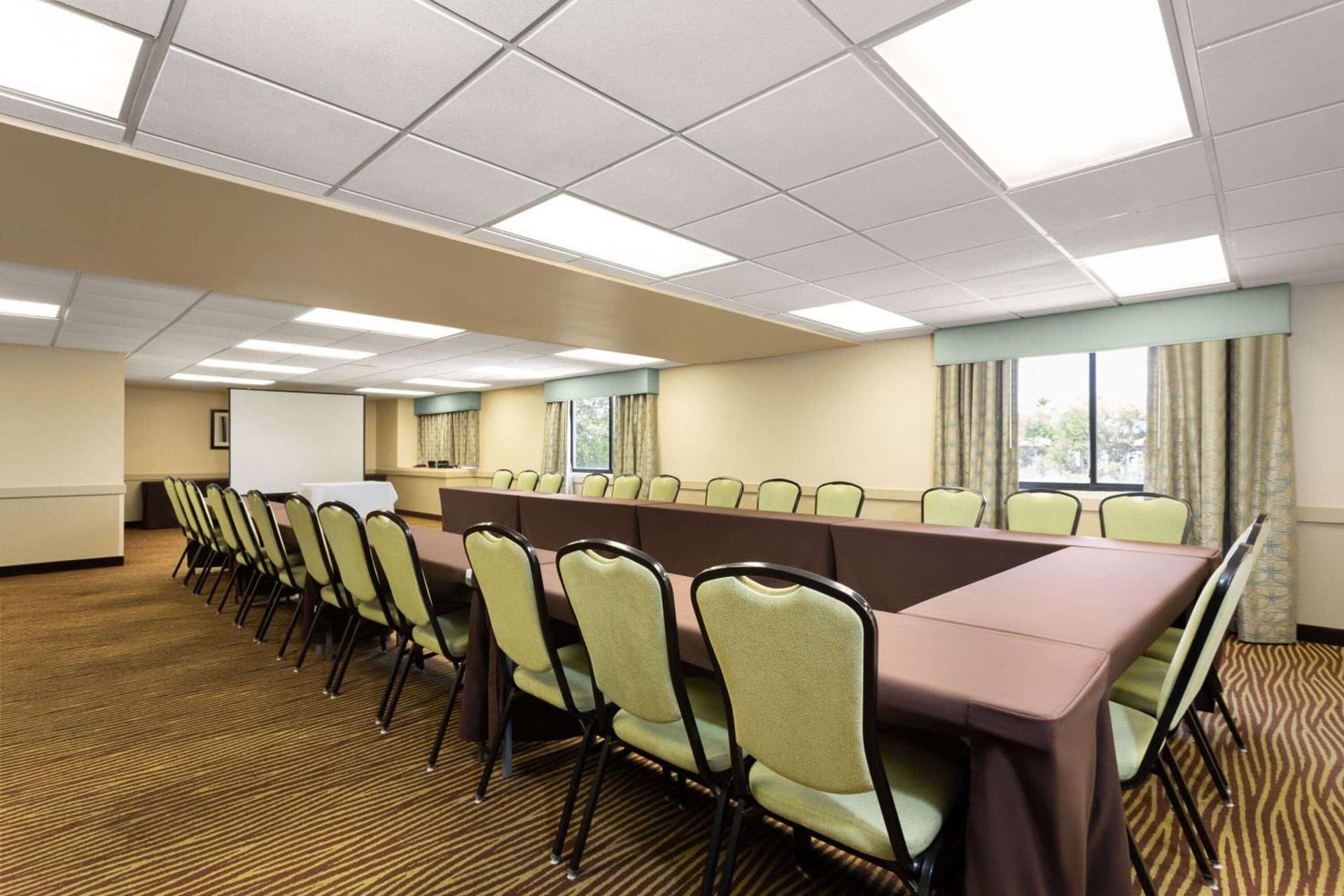 La Quinta by Wyndham Bonita Springs Naples North gallery photo in Bonita Springs, FL — image 5