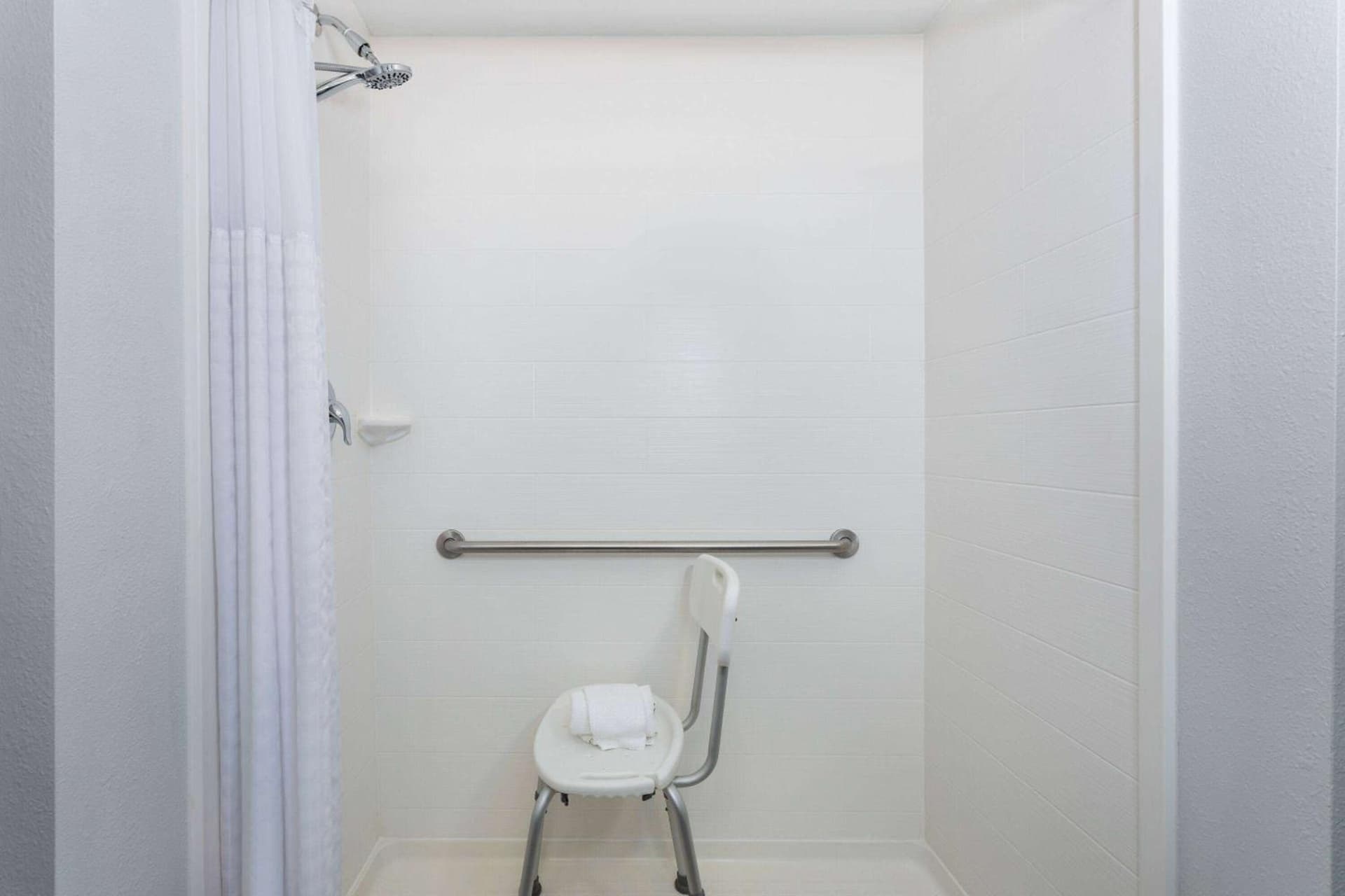 La Quinta by Wyndham Bonita Springs Naples North gallery photo in Bonita Springs, FL — image 20